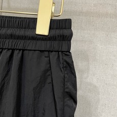 ❤️ Prada 男士精品休闲裤顶级面料休闲裤,最新款上身版型无敌正!绝对可以闭眼收的一款此款裤子 ❤️ Prada 男士精品休闲裤顶级面料休闲裤,最新款上身版型无敌正!绝对可以闭眼收的一款此款裤子