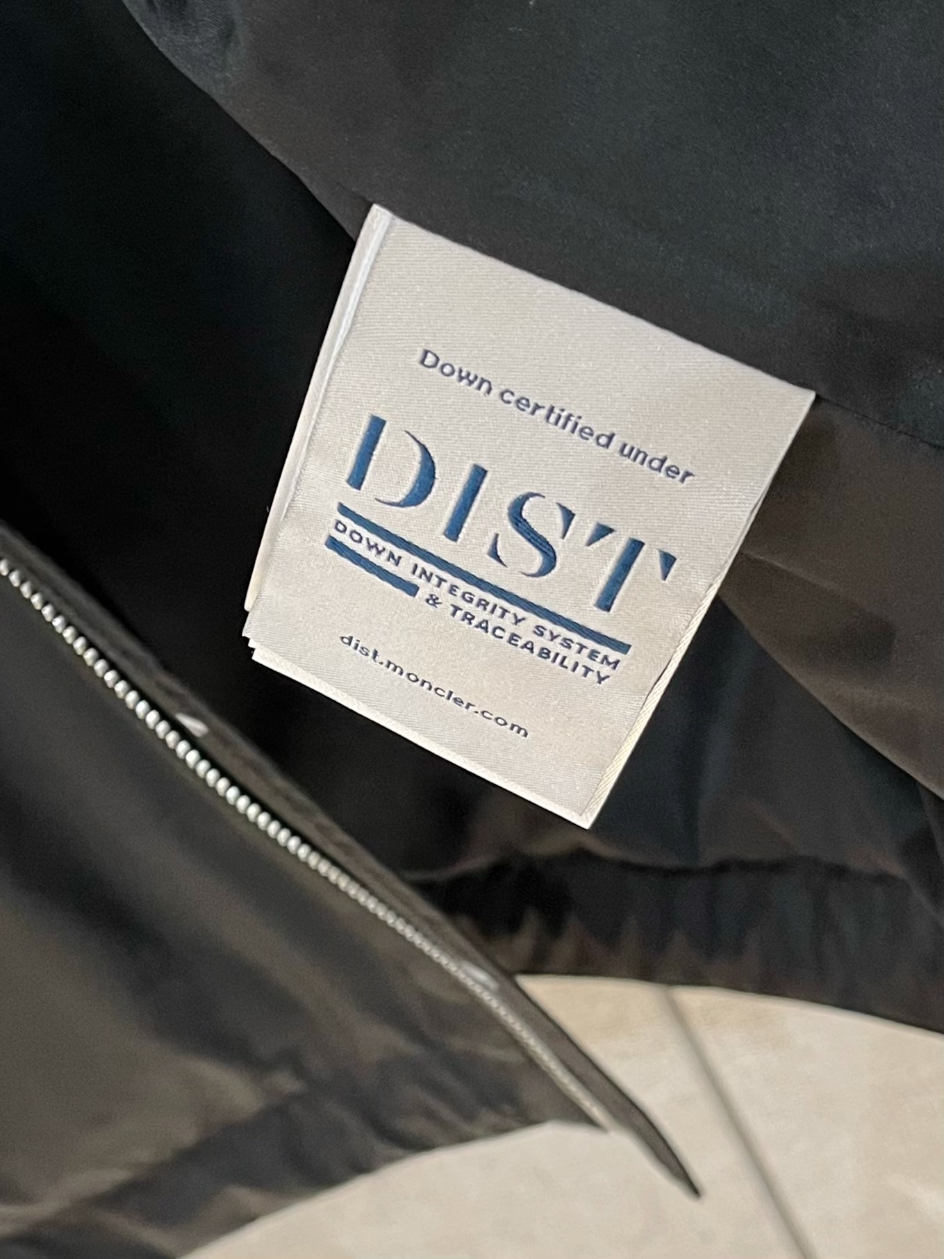 新品。Dio*迪桑特联盟新款夹克外套，秀场新品‼品相非常完美，舒适保暖，三标齐全色泽饱满诱人，非常出彩的