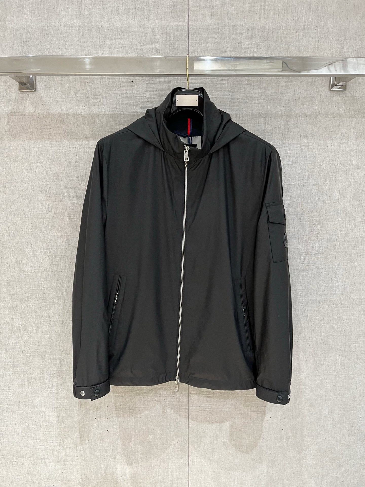 新品。Dio*迪桑特联盟新款夹克外套，秀场新品‼品相非常完美，舒适保暖，三标齐全色泽饱满诱人，非常出彩的