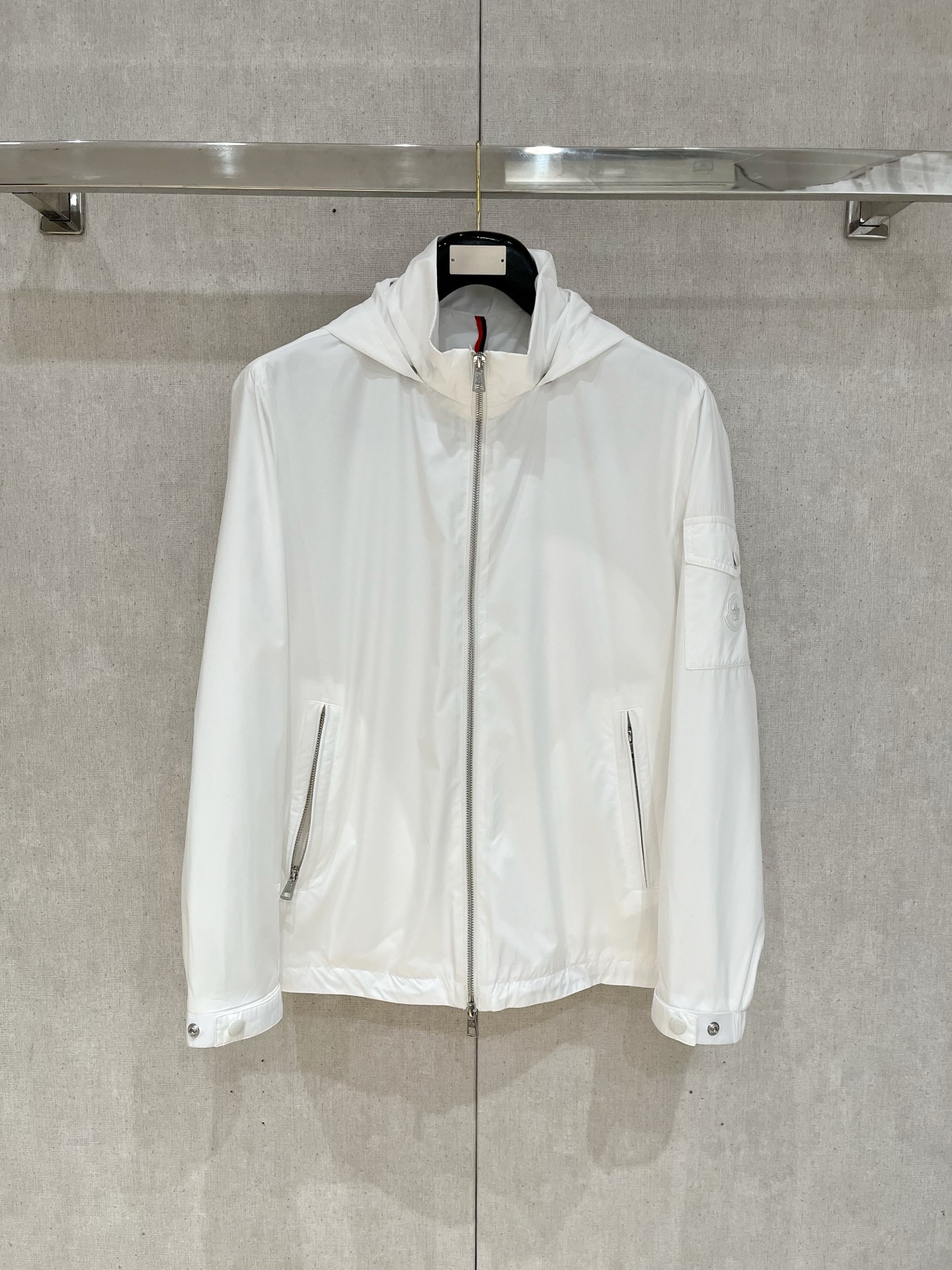 新品。Dio*迪桑特联盟新款夹克外套，秀场新品‼品相非常完美，舒适保暖，三标齐全色泽饱满诱人，非常出彩的