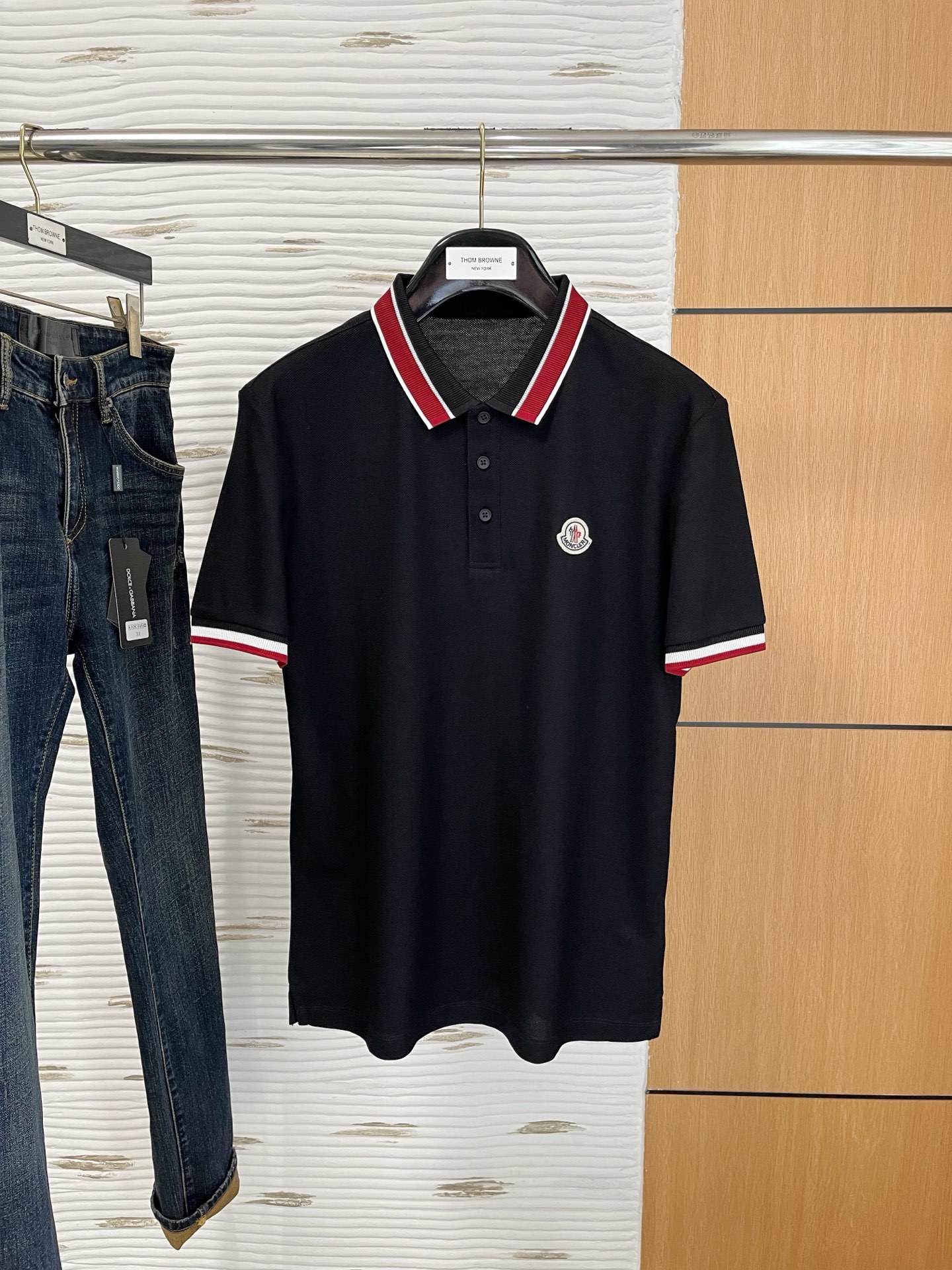 Moncler-蒙口 商务休闲通勤款,渠道精品!唯美主义的英式裁剪艺术尽显男士魅力风采.
25春夏