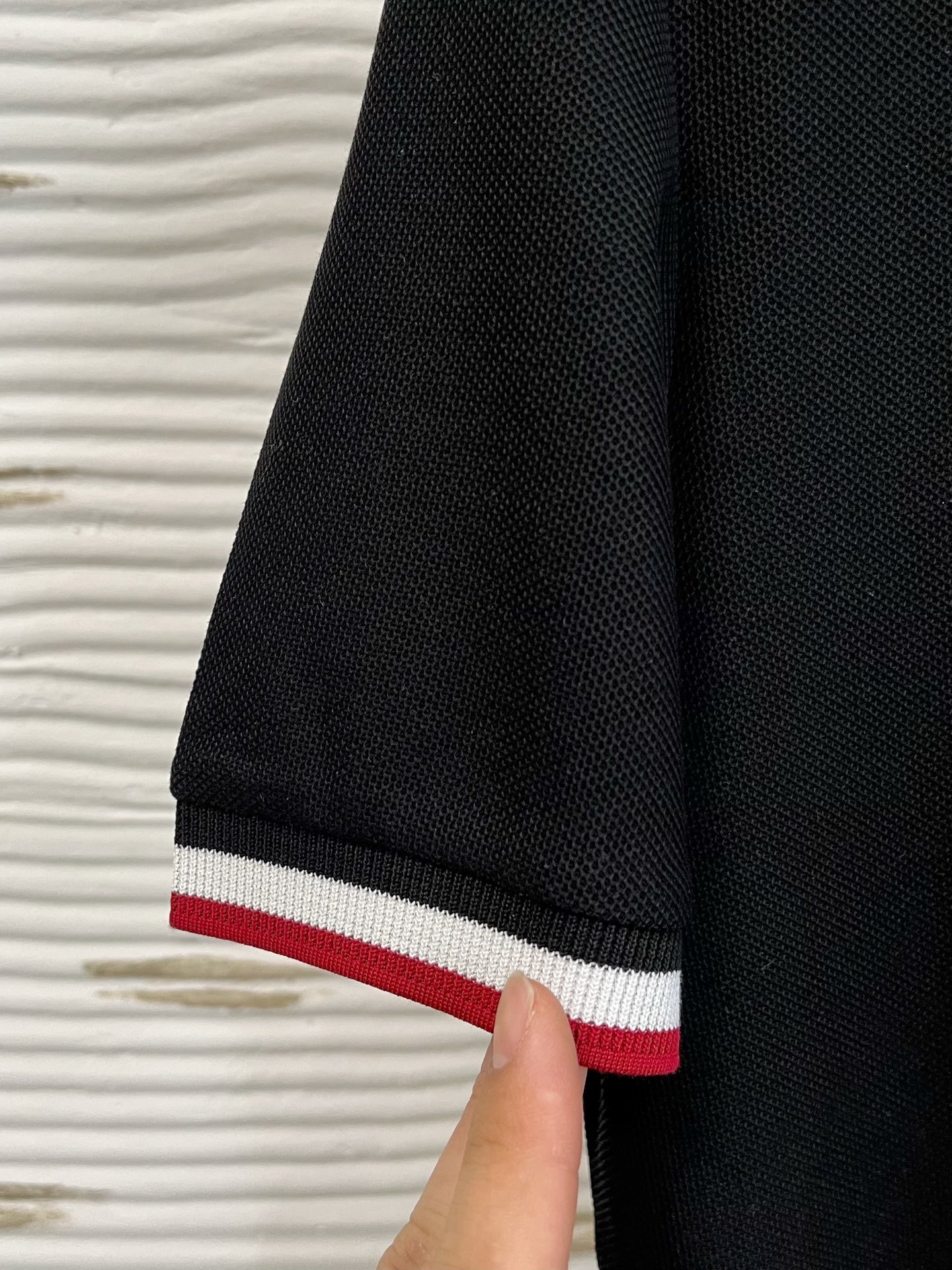 Moncler-蒙口 商务休闲通勤款,渠道精品!唯美主义的英式裁剪艺术尽显男士魅力风采.
25春夏