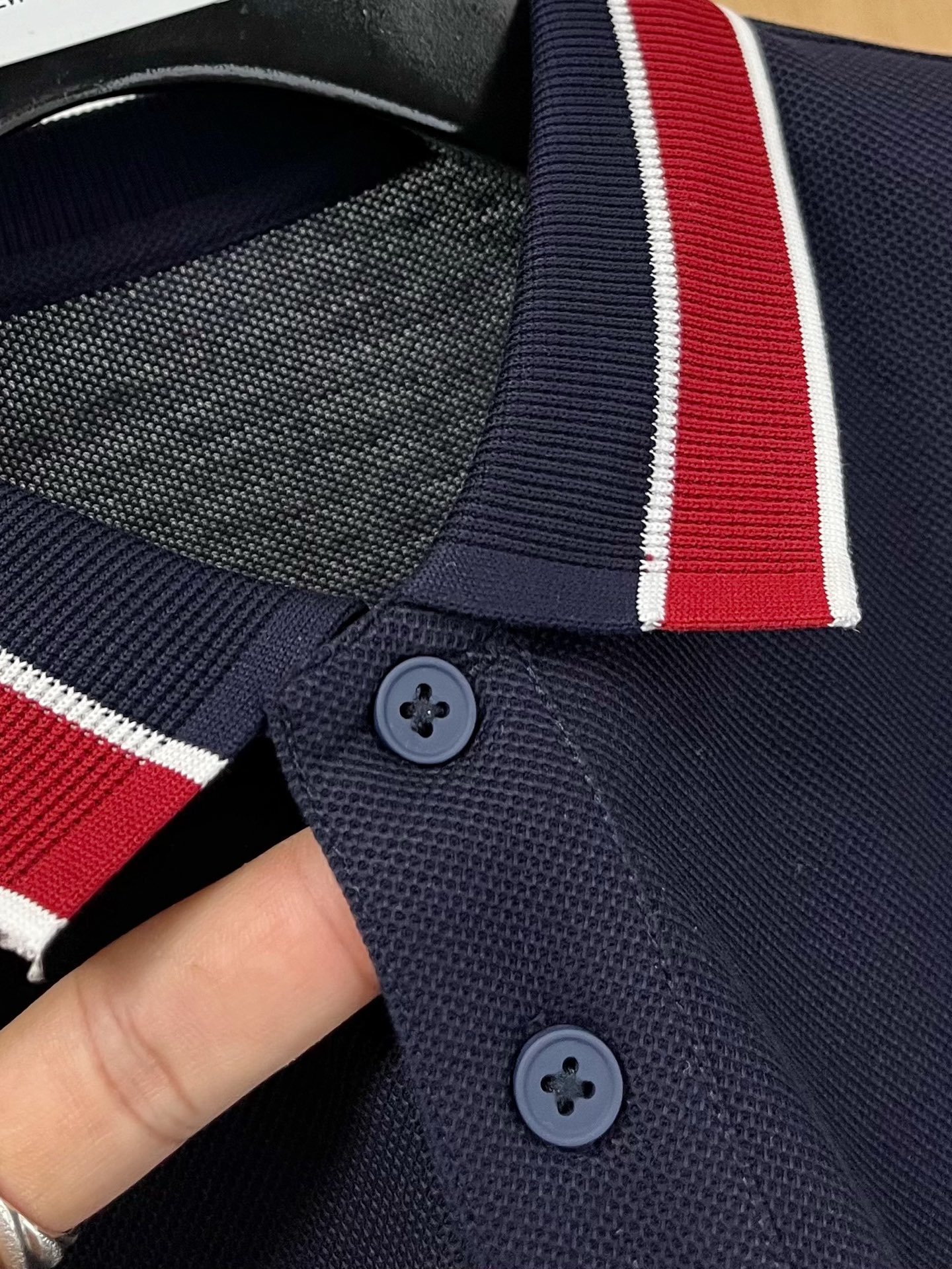 Moncler-蒙口 商务休闲通勤款,渠道精品!唯美主义的英式裁剪艺术尽显男士魅力风采.
25春夏