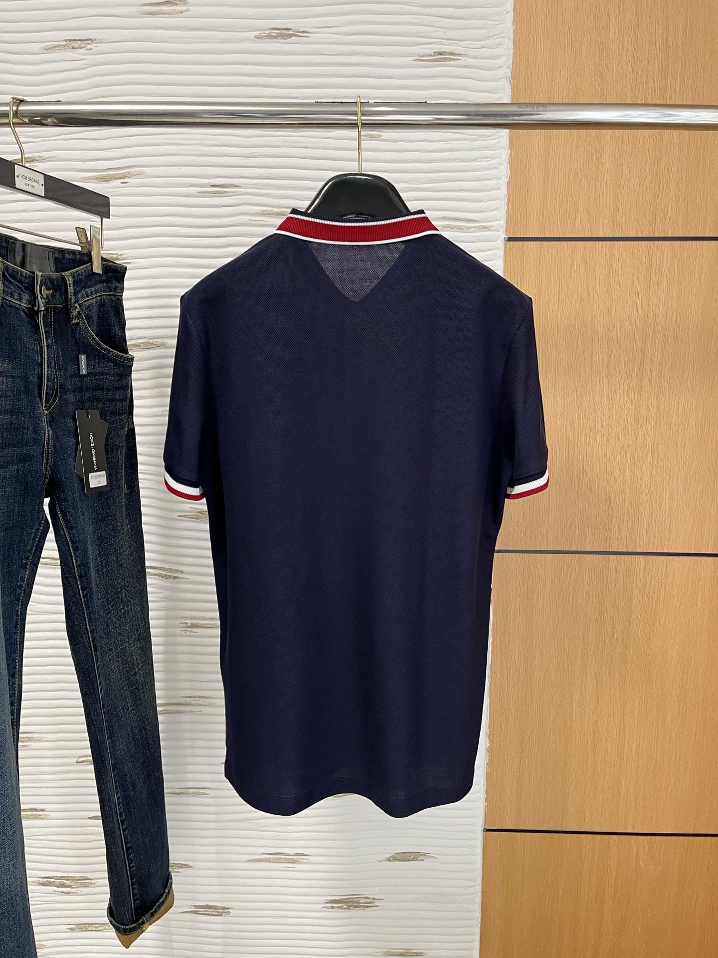 Moncler-蒙口 商务休闲通勤款,渠道精品!唯美主义的英式裁剪艺术尽显男士魅力风采.
25春夏