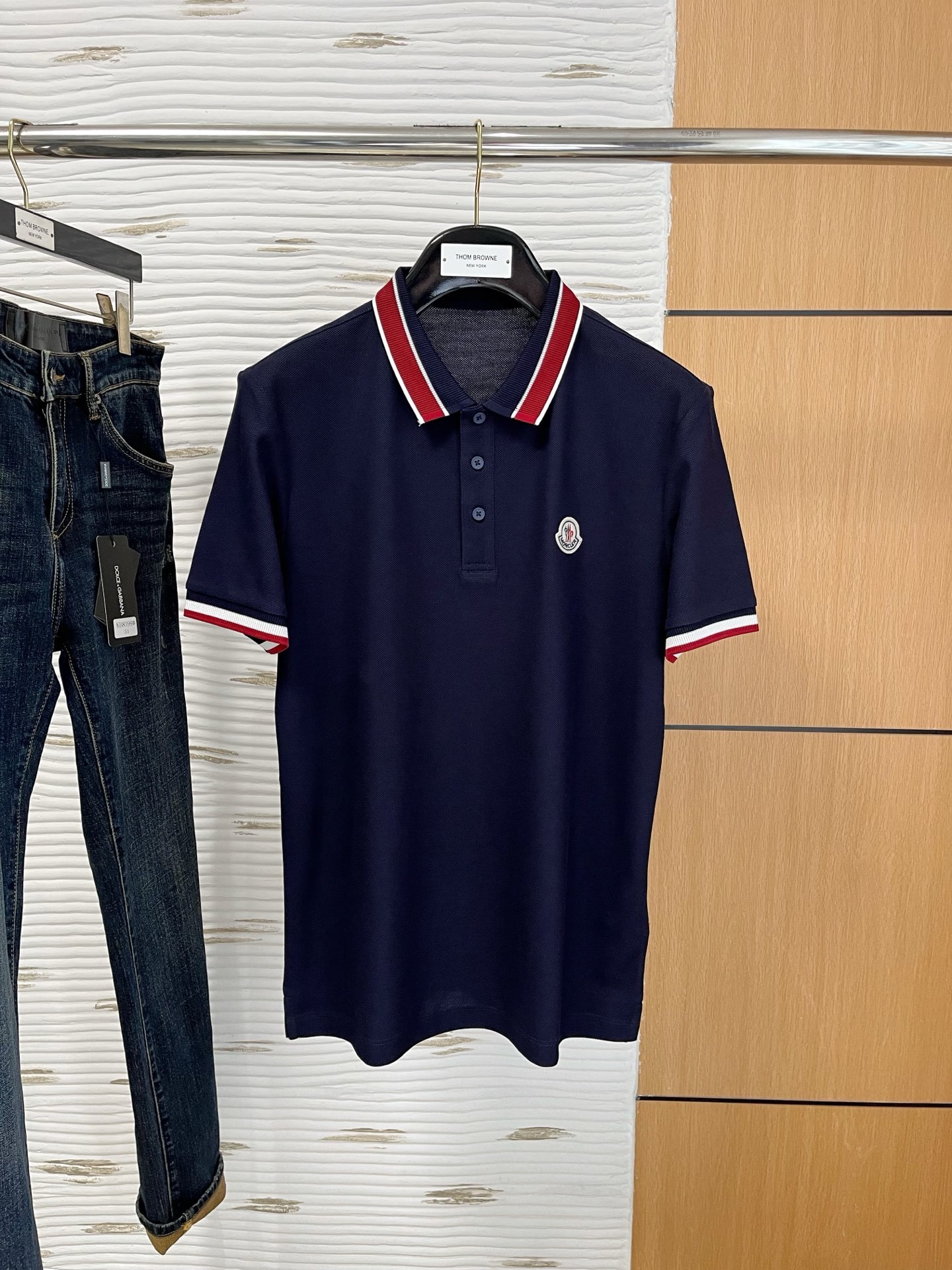 Moncler-蒙口 商务休闲通勤款,渠道精品!唯美主义的英式裁剪艺术尽显男士魅力风采.
25春夏
