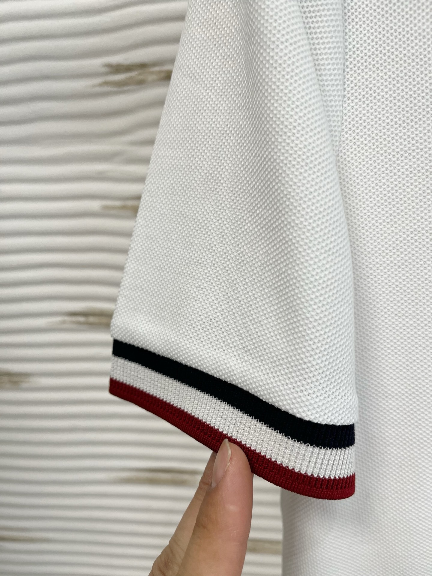 Moncler-蒙口 商务休闲通勤款,渠道精品!唯美主义的英式裁剪艺术尽显男士魅力风采.
25春夏