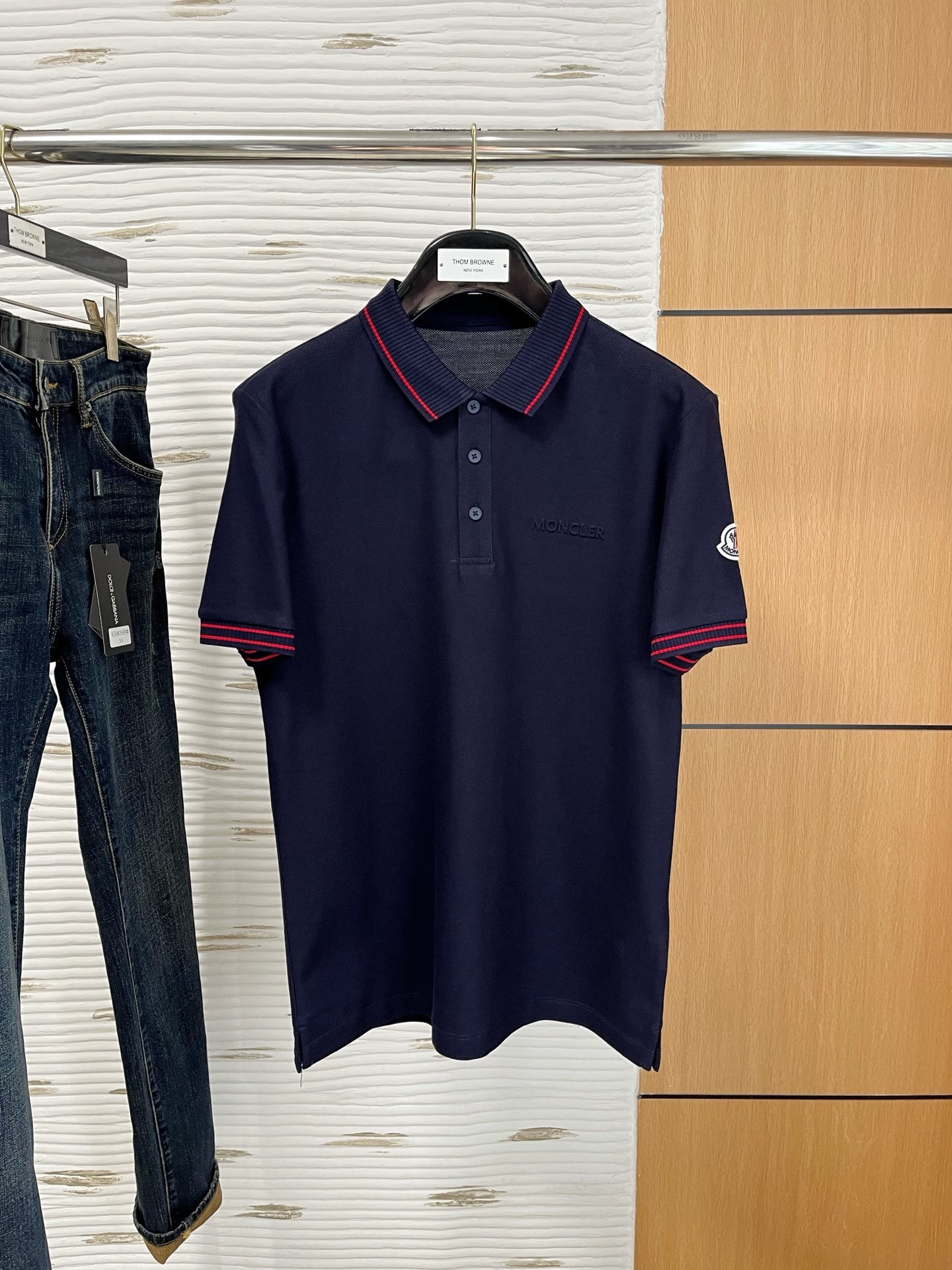 Moncler-蒙口 商务休闲通勤款,渠道精品!唯美主义的英式裁剪艺术尽显男士魅力风采.
25春夏