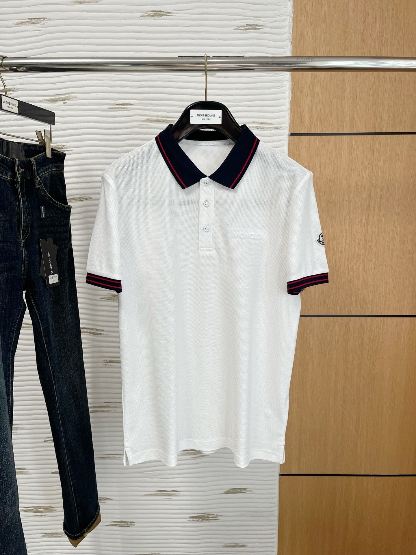 Moncler-蒙口 商务休闲通勤款,渠道精品!唯美主义的英式裁剪艺术尽显男士魅力风采.
25春夏