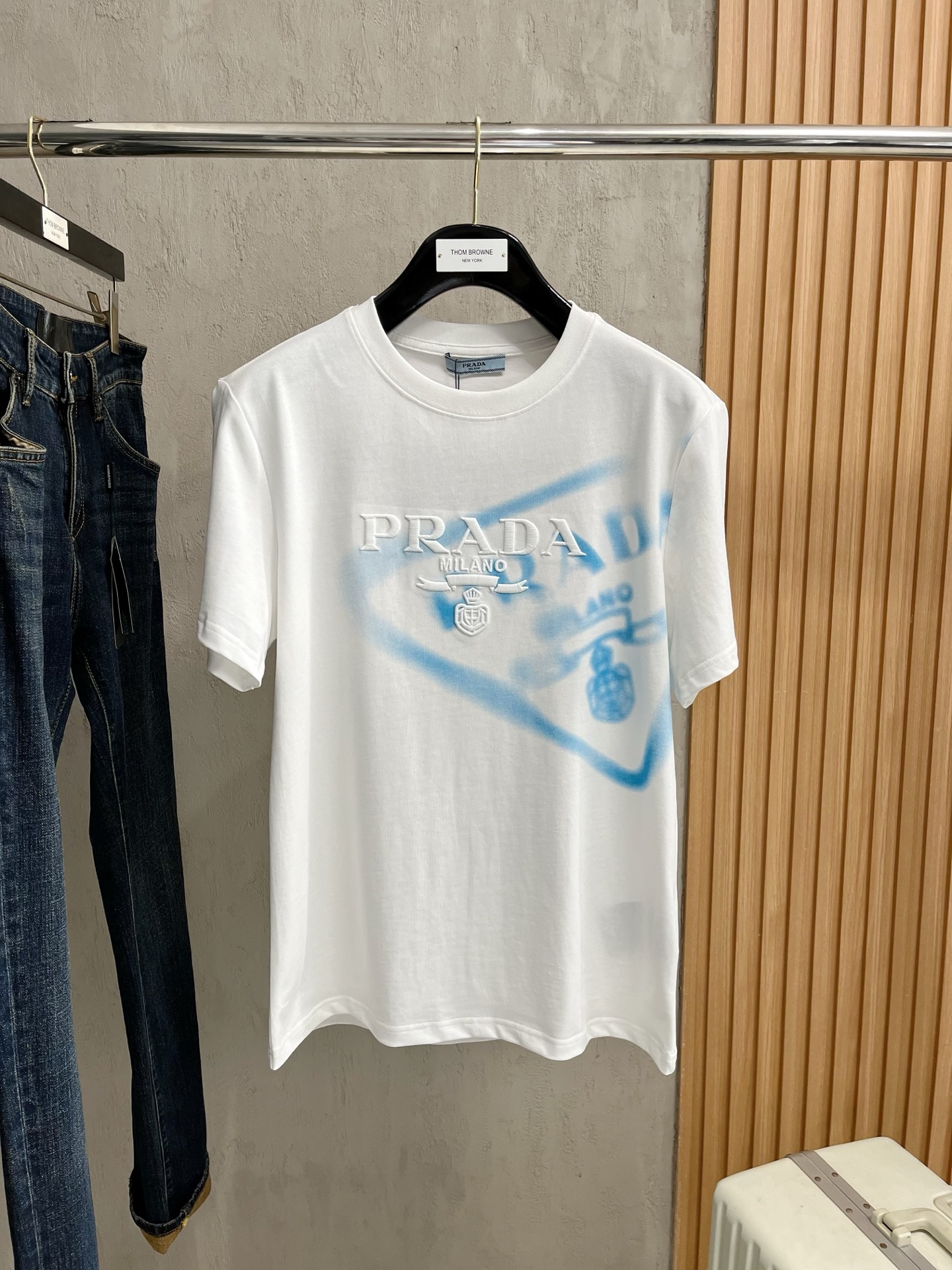 普拉达25ss春夏新款首发专柜最新款短袖圆领T恤 高端订制 ...