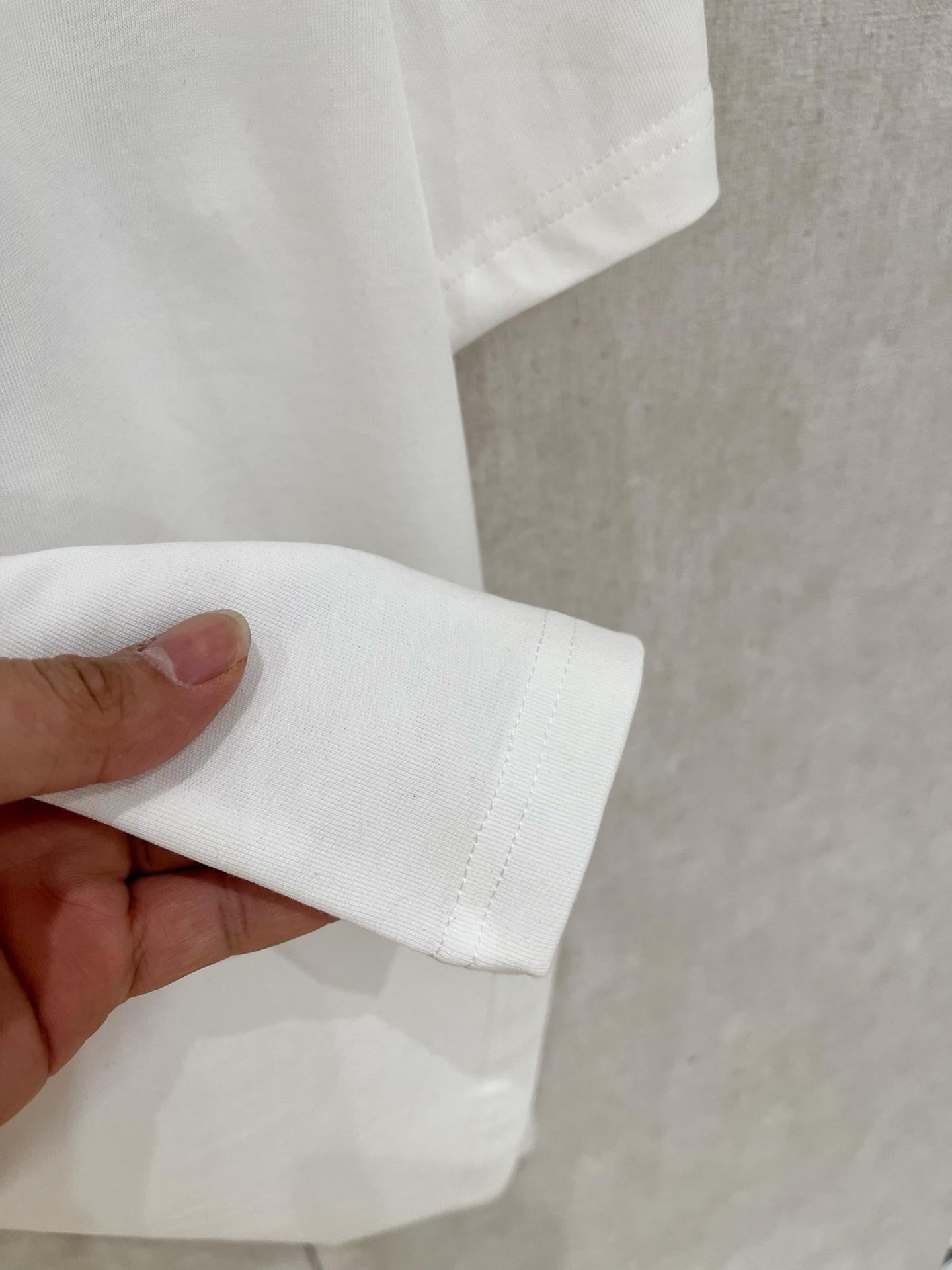 🌾退换# 巴宝*Burberry 春夏新款首发专柜最新款短袖圆领T恤 高端订制 设计前卫时尚！品牌log