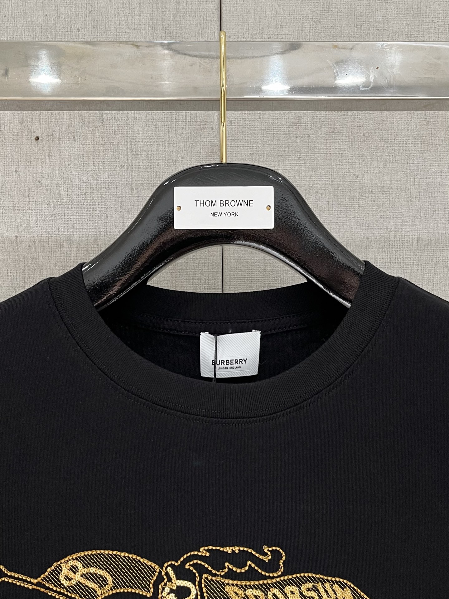 🌾退换# 巴宝*Burberry 春夏新款首发专柜最新款短袖圆领T恤 高端订制 设计前卫时尚！品牌log