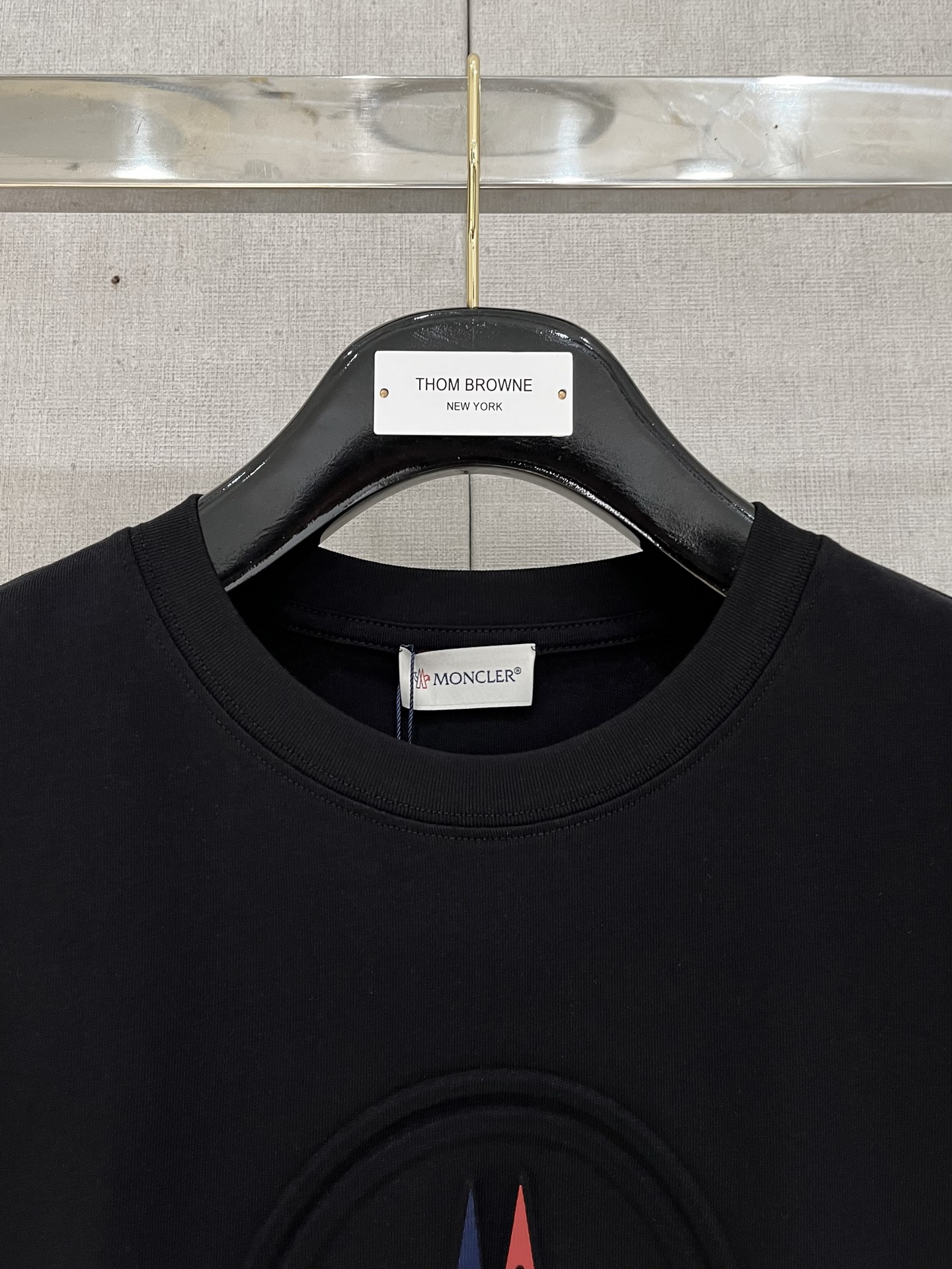  蒙*Moncler 25SS春夏新款首发专柜最新款短袖圆领T恤 高端订制 设计前卫时尚！品牌logo重