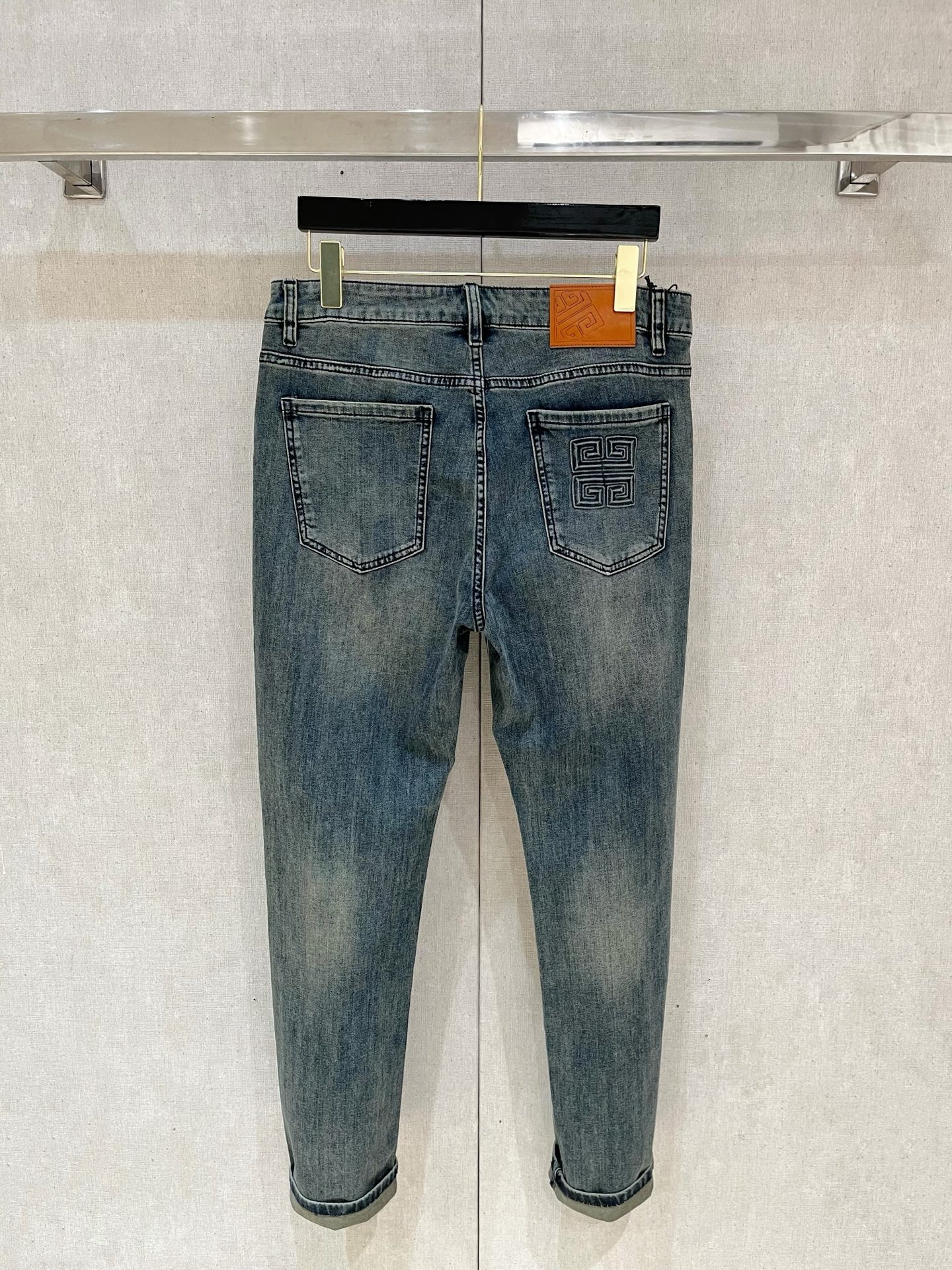  Givenc＊ 2025春夏新款牛仔裤
码数29-40 