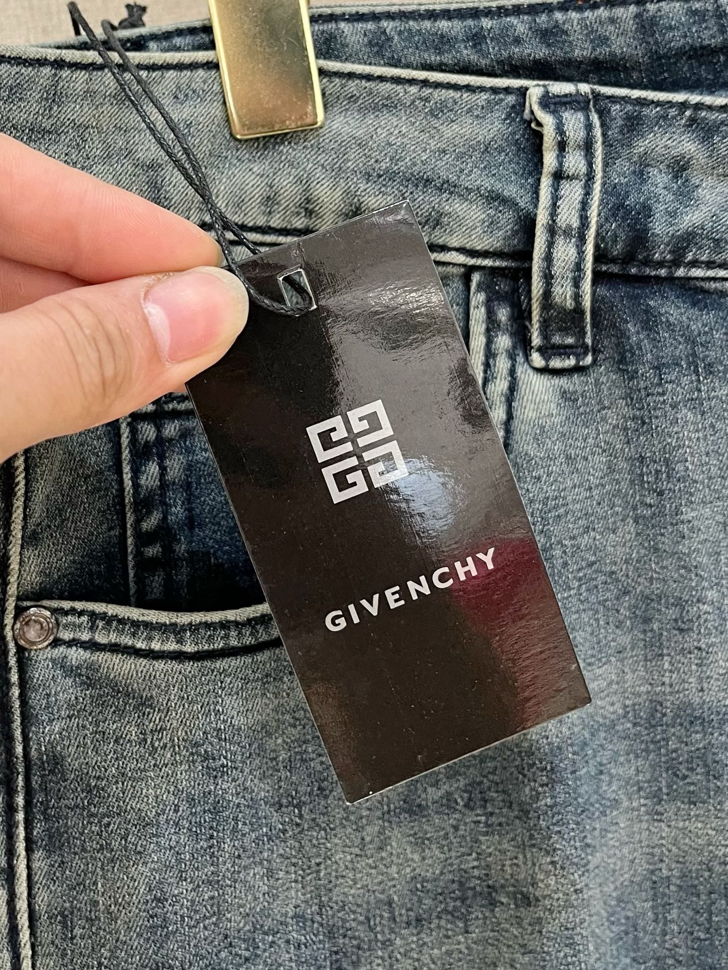 Givenc＊ 2025春夏新款牛仔裤
码数29-40 