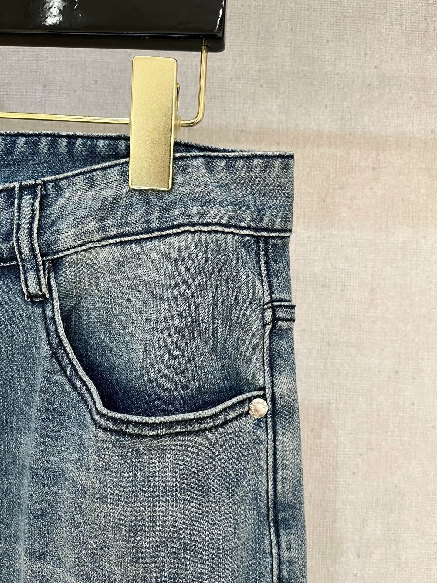 Moncle＊ 2025春夏新款牛仔裤
码数29-40 