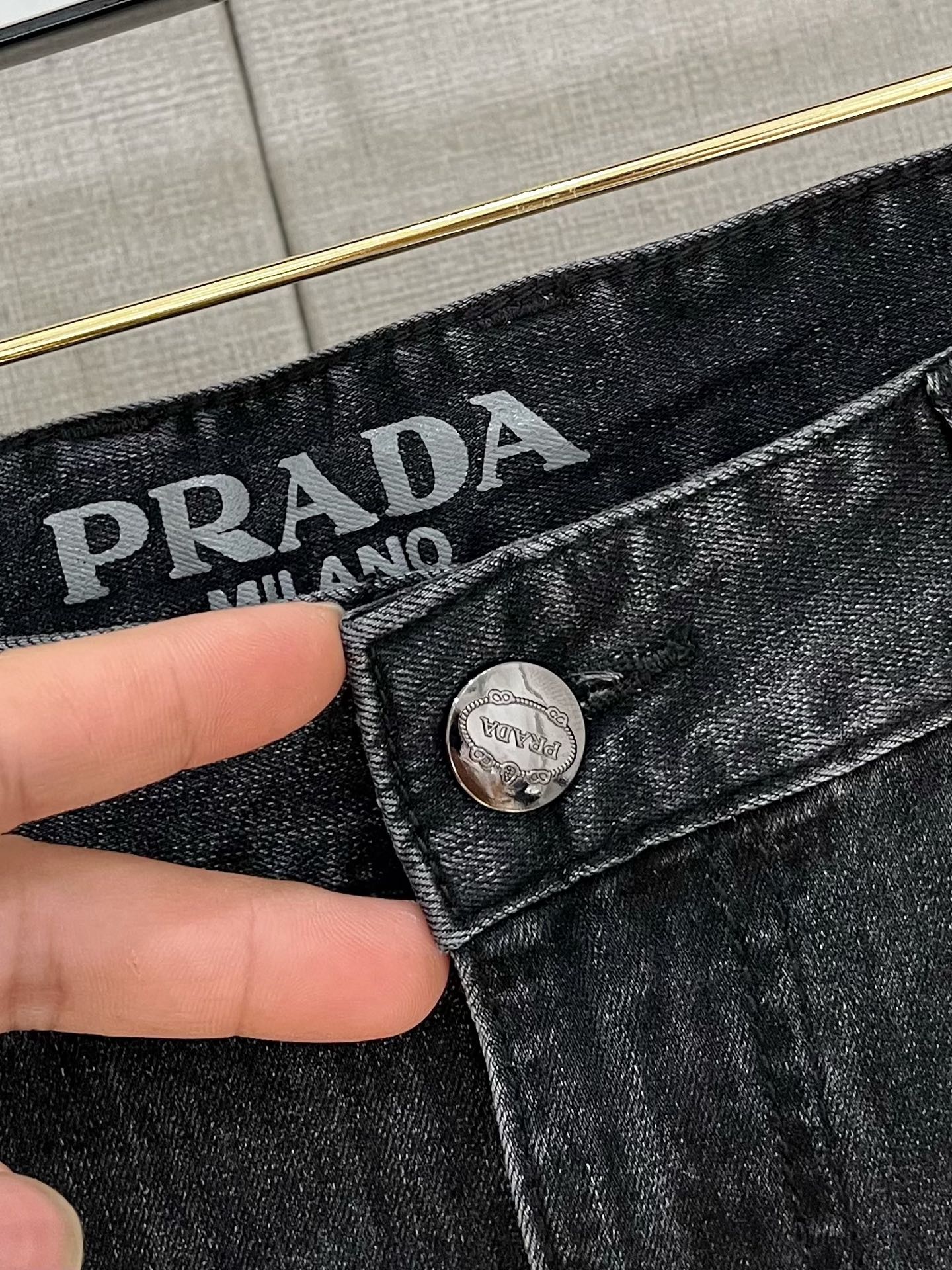Prad＊ 2025春夏新款牛仔裤
码数29-40 