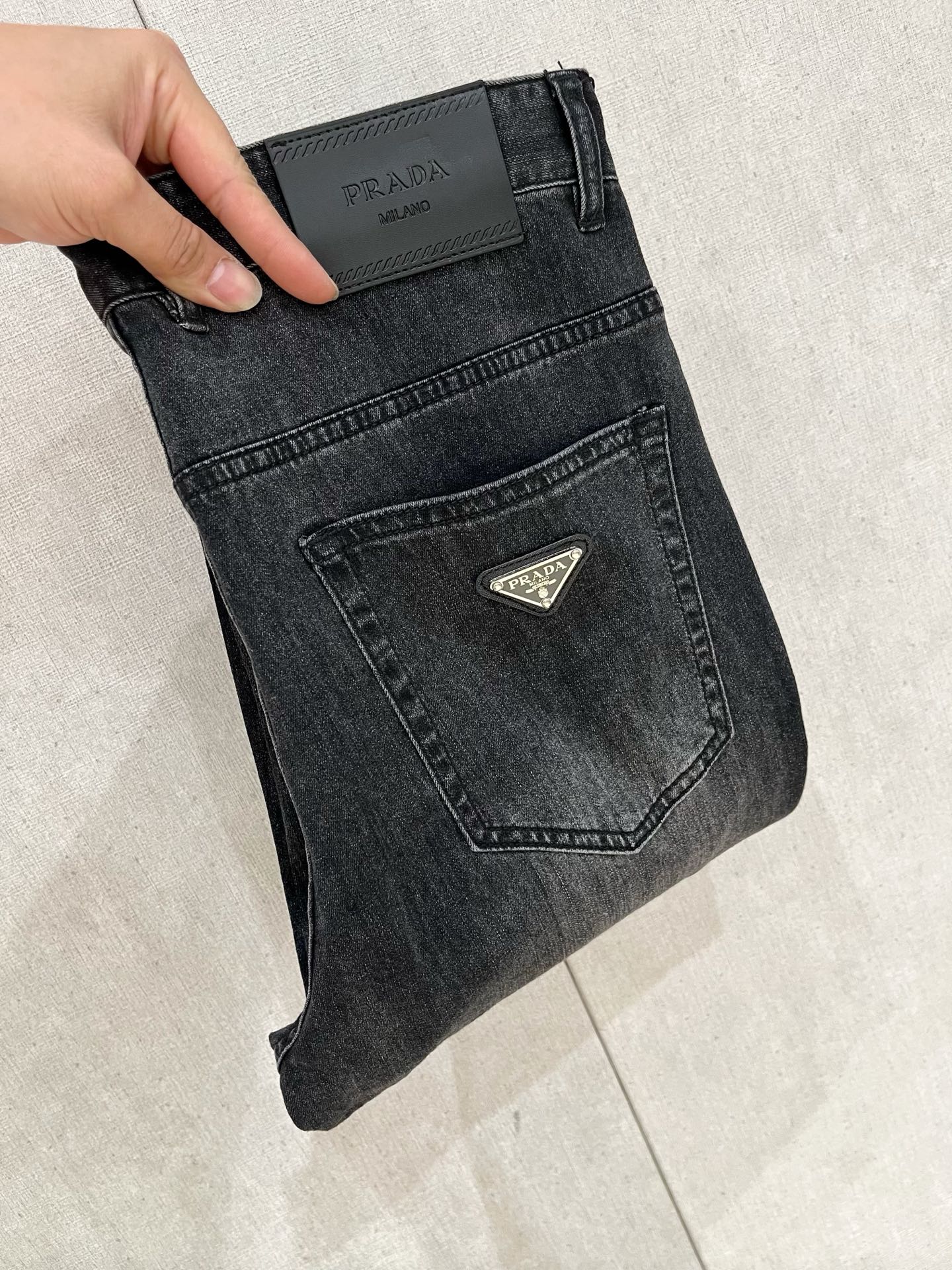 Prad＊ 2025春夏新款牛仔裤
码数29-40 
