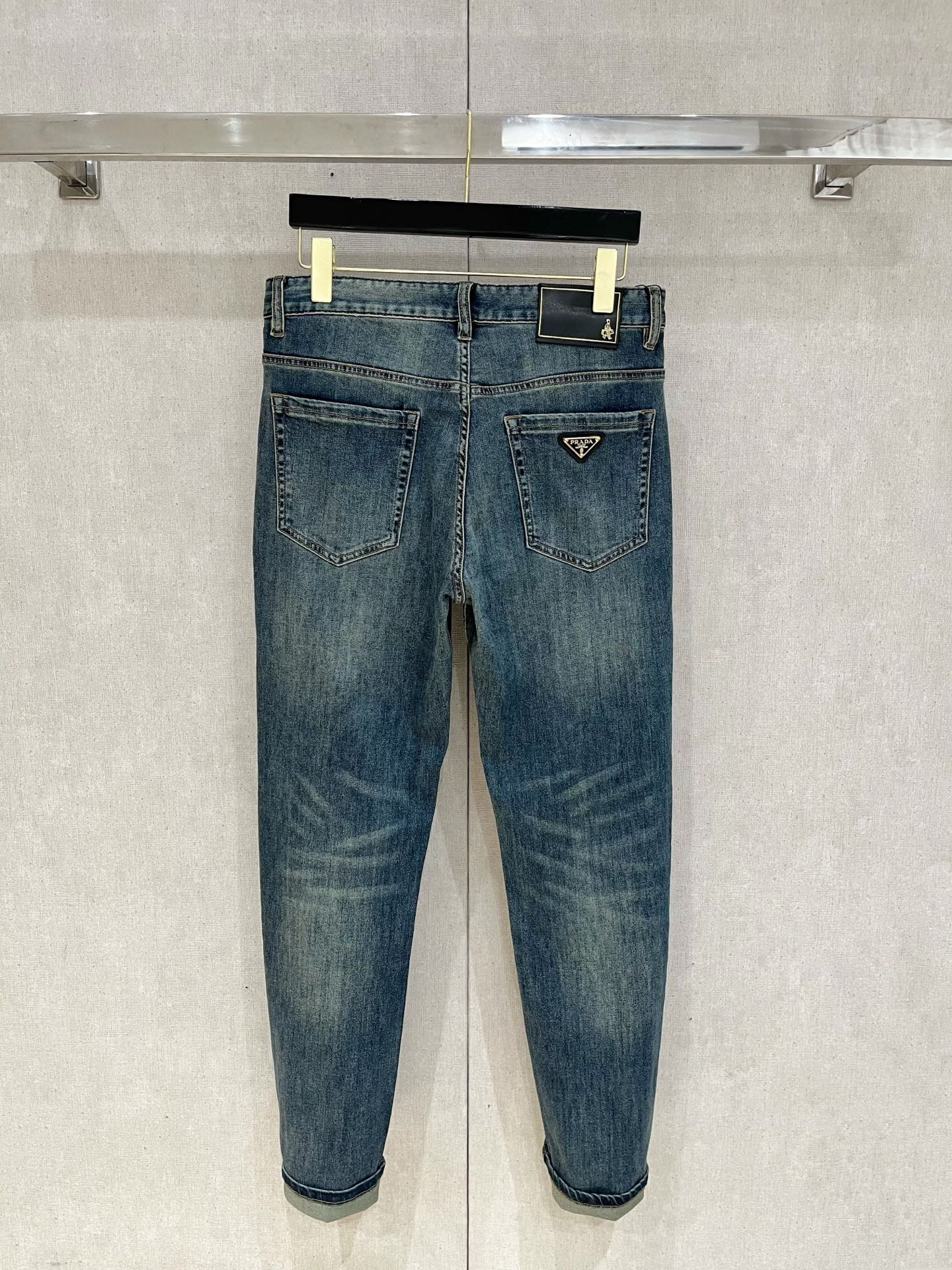 Prad＊ 2025春夏新款牛仔裤
码数29-40 
