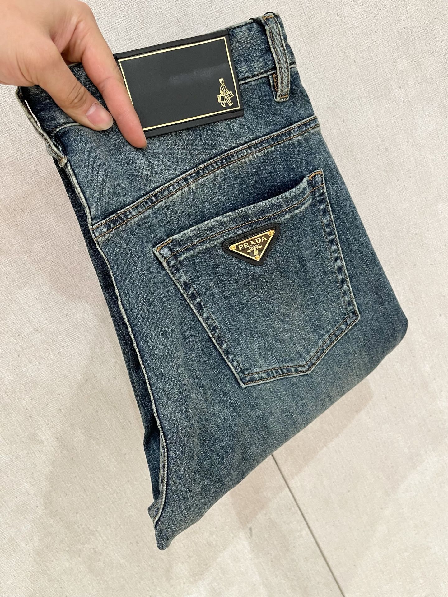 Prad＊ 2025春夏新款牛仔裤
码数29-40 