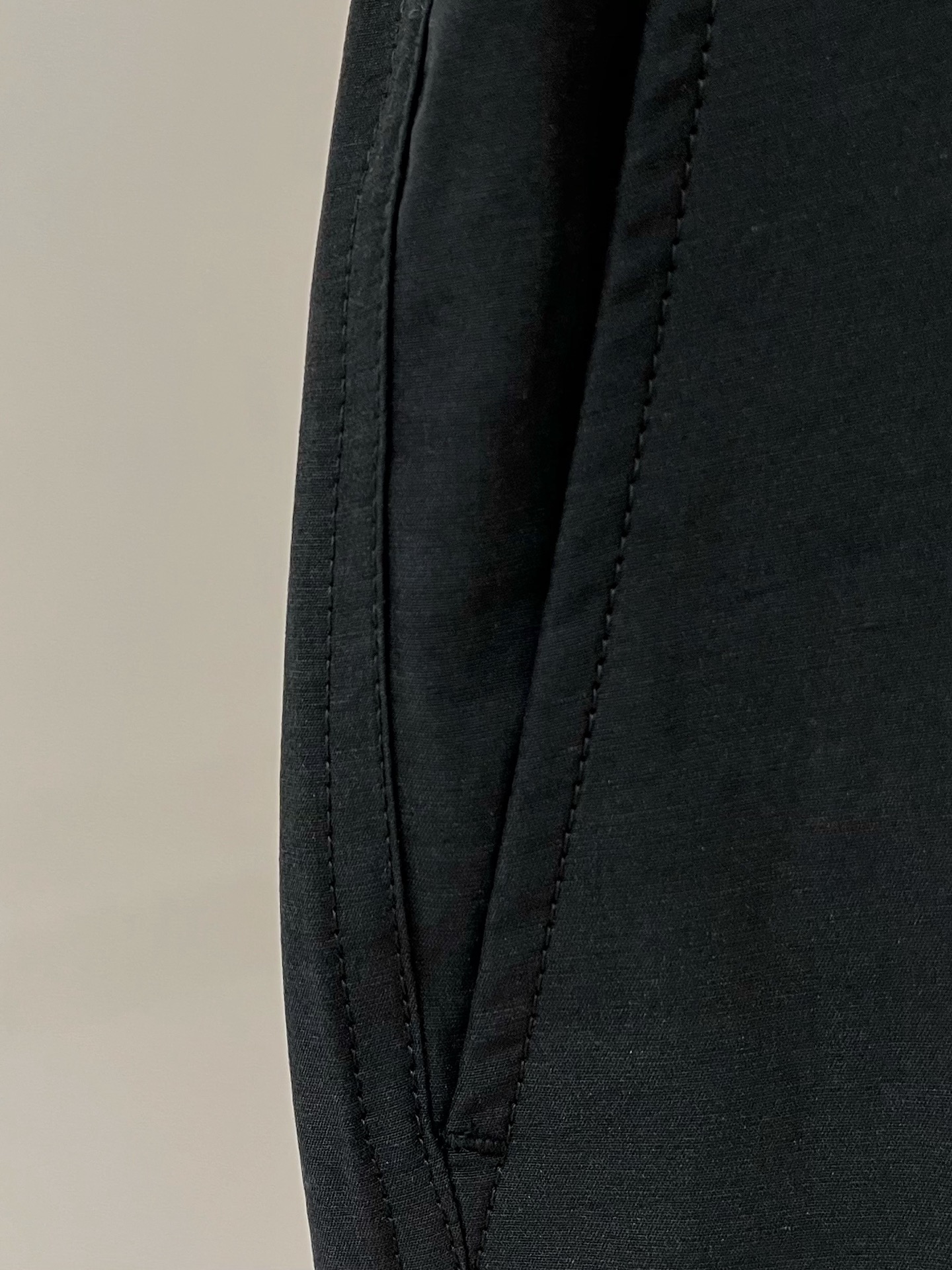 “Men’s Leisure Shorts: Top-of-the-Art Tweezers for Fashion and Comfort in Outdoor Activities” - 图片 4