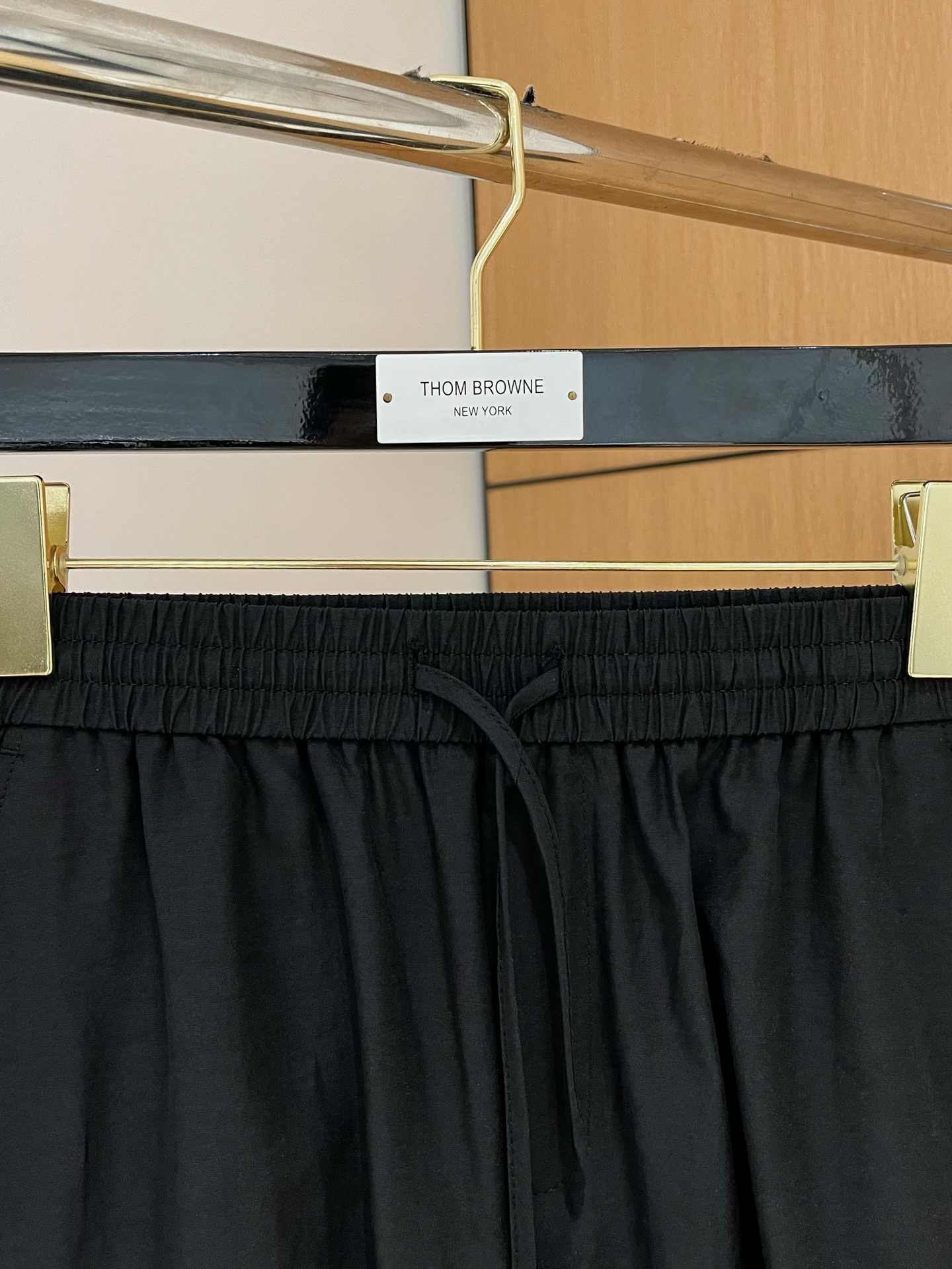 “Men’s Leisure Shorts: Top-of-the-Art Tweezers for Fashion and Comfort in Outdoor Activities” - 图片 2