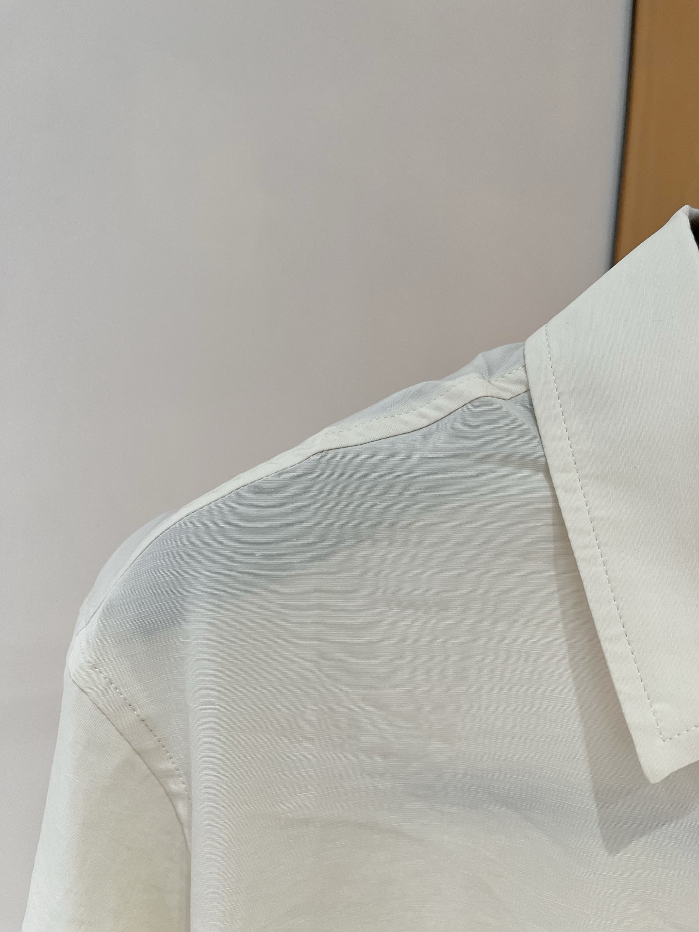 “Diro Men’s Fine Leisure Shirt: Top-Level Fabric, Fashionable and Comfortable for Outdoor Exercise, M-3XL Sizes” - 图片 3