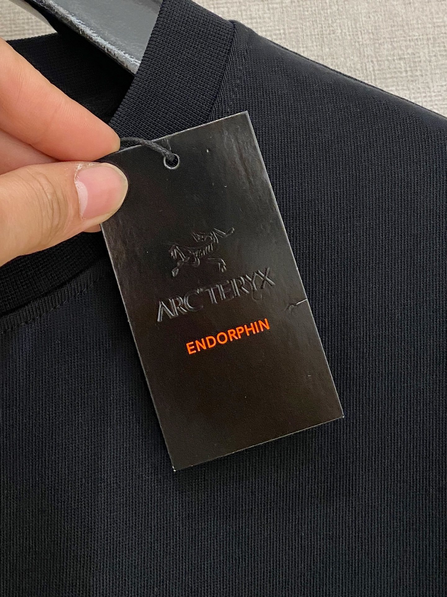 ARCTERYX 始祖鸟
2025春夏新款首发专柜最新款短袖圆领T恤 高端订制 设计前卫时尚!品牌l