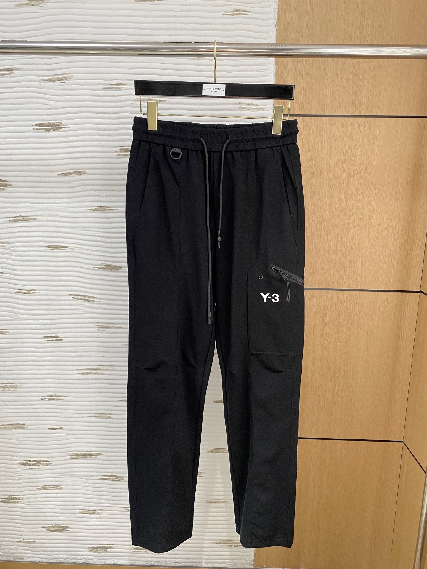 Fashionable Y3 2025 Bronze Moldere Air Spectrum Pants: Stylish Design, High Quality, Imported Fabric. - 图片 2
