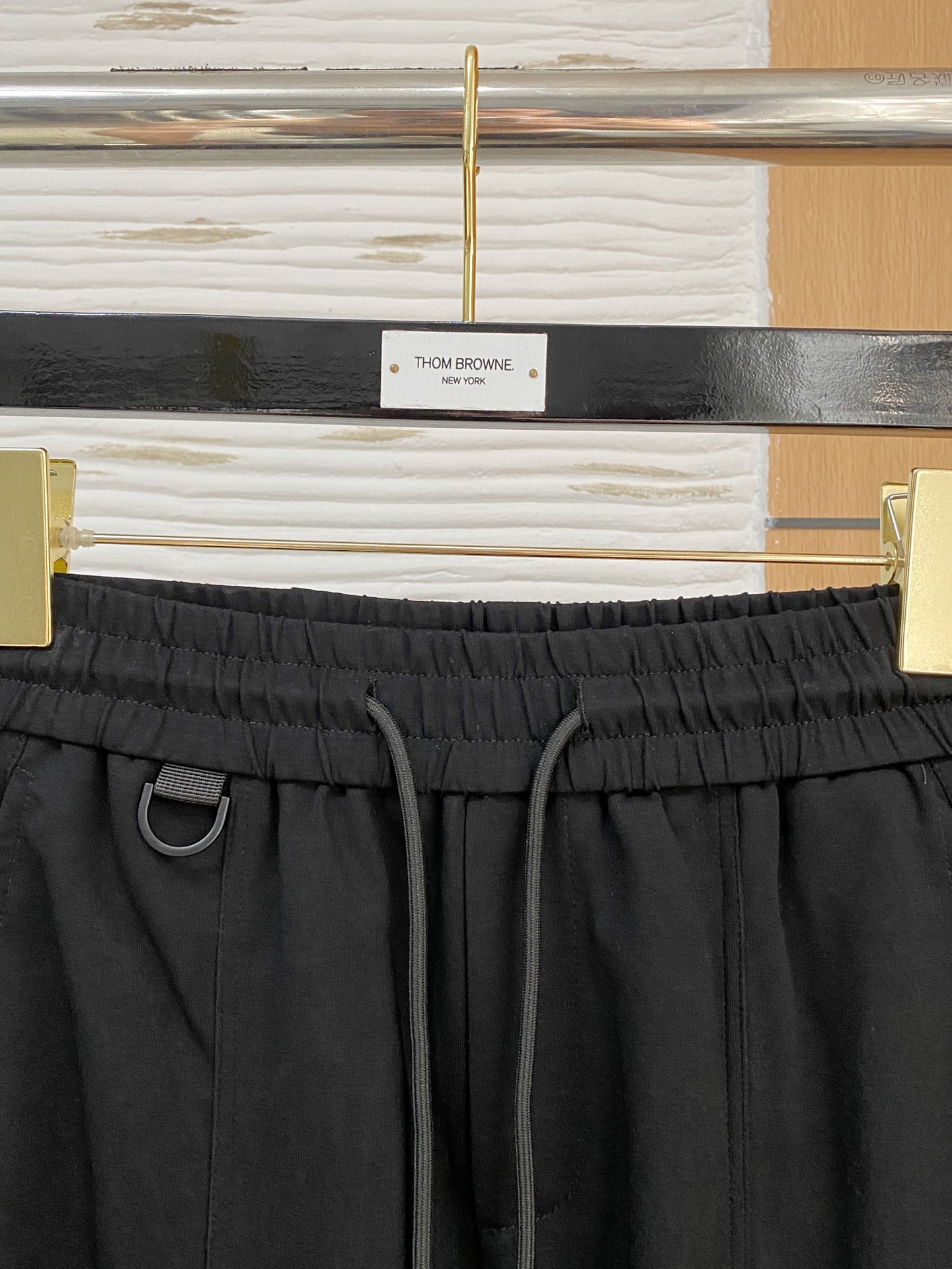 Fashionable Y3 2025 Bronze Moldere Air Spectrum Pants: Stylish Design, High Quality, Imported Fabric. - 图片 3