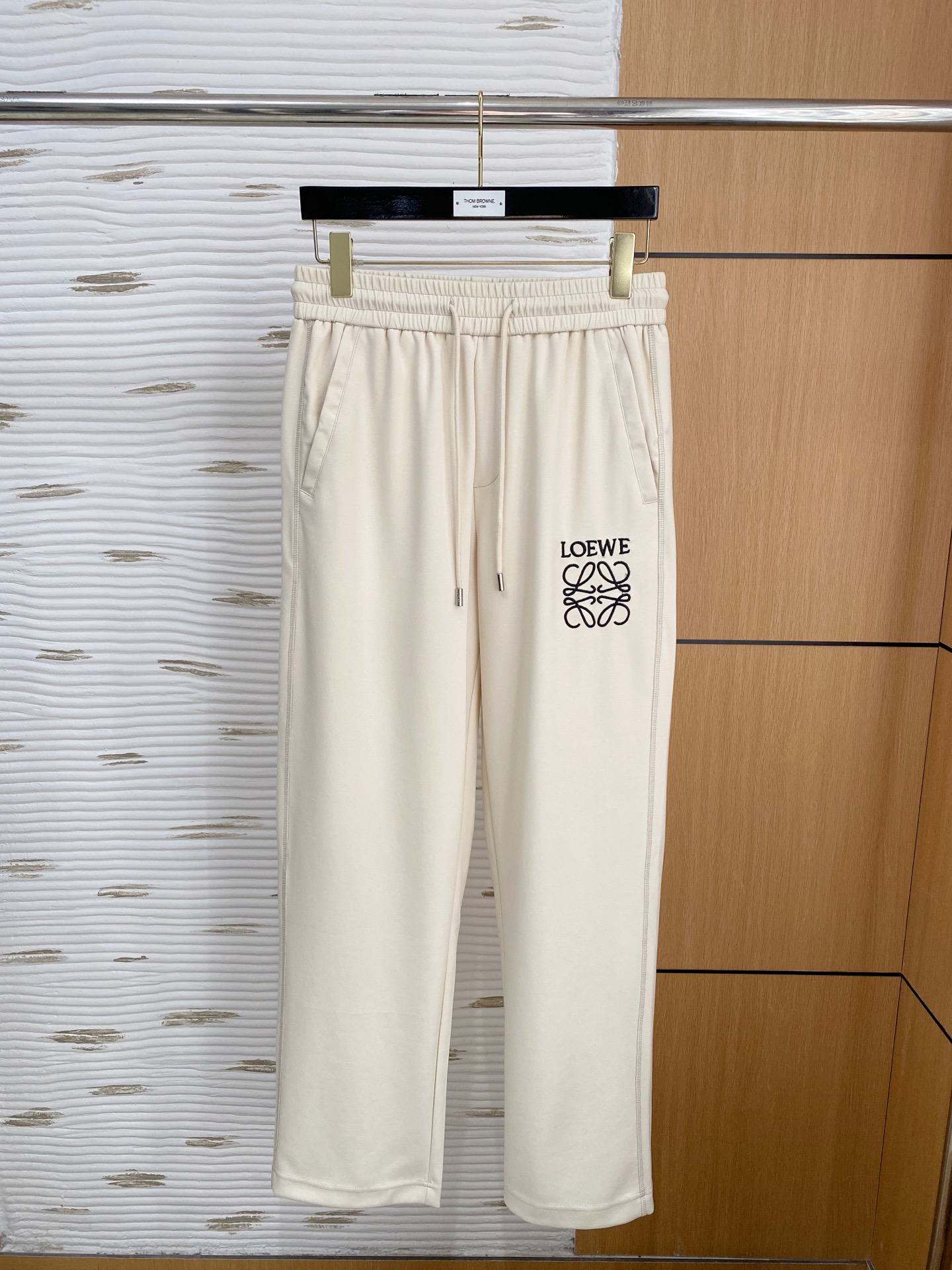 Fashionable European Brand: Yoywe 2025 Collection Highlights Quality Fabrics and Stylish Designs - 图片 2