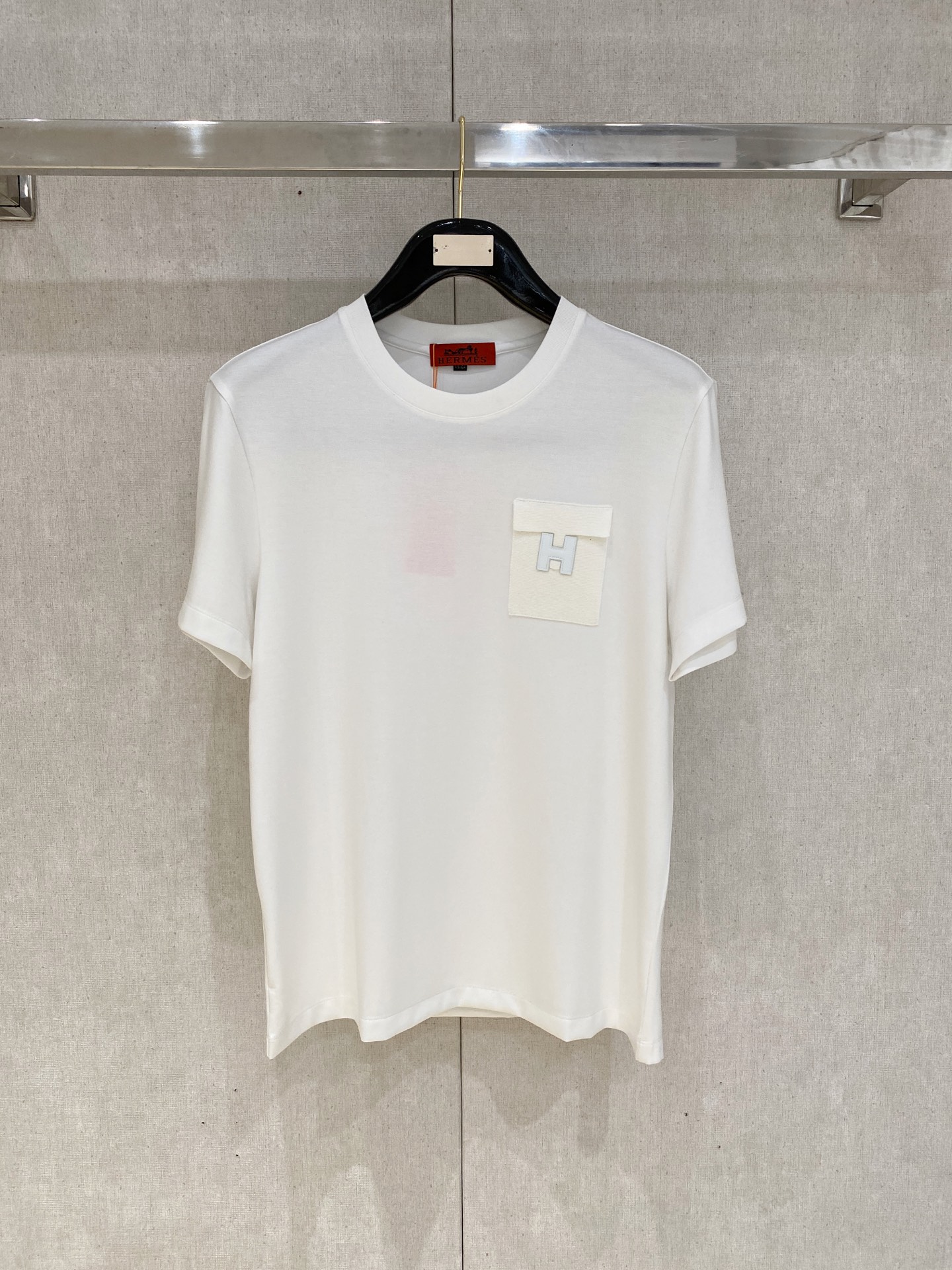 NO:148547,Herma* 2025 summer new short-sleeved style, made of cotton, modal, spandex, high-version wear-resistant and wrinkle-resistant. Code M-3XL, hermes, T-shirt, alexander wang19860909Herma* 2025夏季新款短袖,采用棉,莫代尔,氨纶组成,高版本耐磨抗皱 码数M-3XL,,hermes,T-shirt,alexander wang,Men's clothing