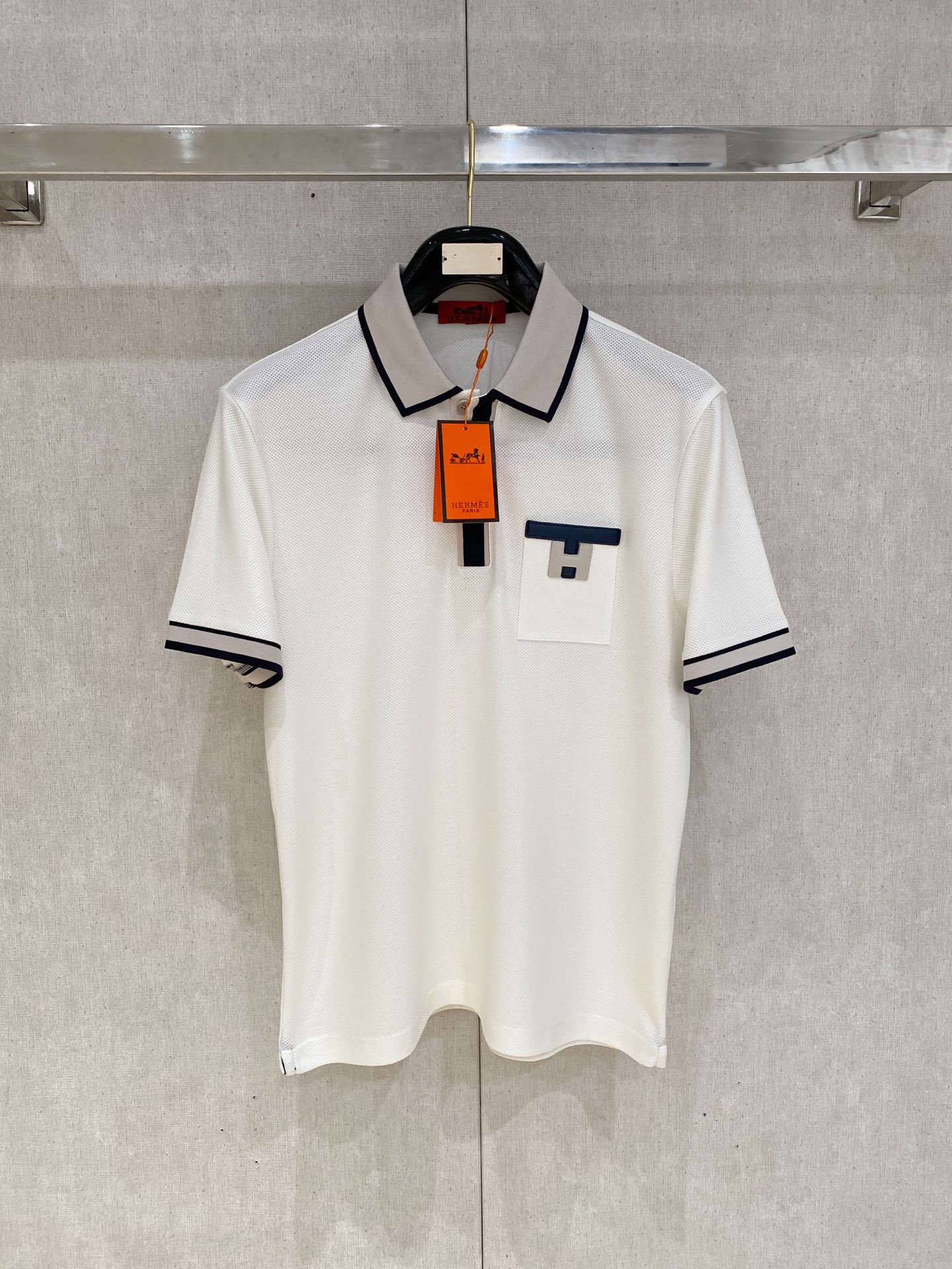 NO:148523,Herma*2025 summer new polo short-sleeved hexagonal bead floor cotton, breathable and sweat-resistant, skin-friendly and comfortable. Number of M-3XL, hermes, T-shirt, alexander wang19860909Herma*2025夏季新款polo短袖 六角珠地棉 透气排汗 亲肤舒适 码数M-3XL,,hermes,T-shirt,alexander wang,Men's clothing