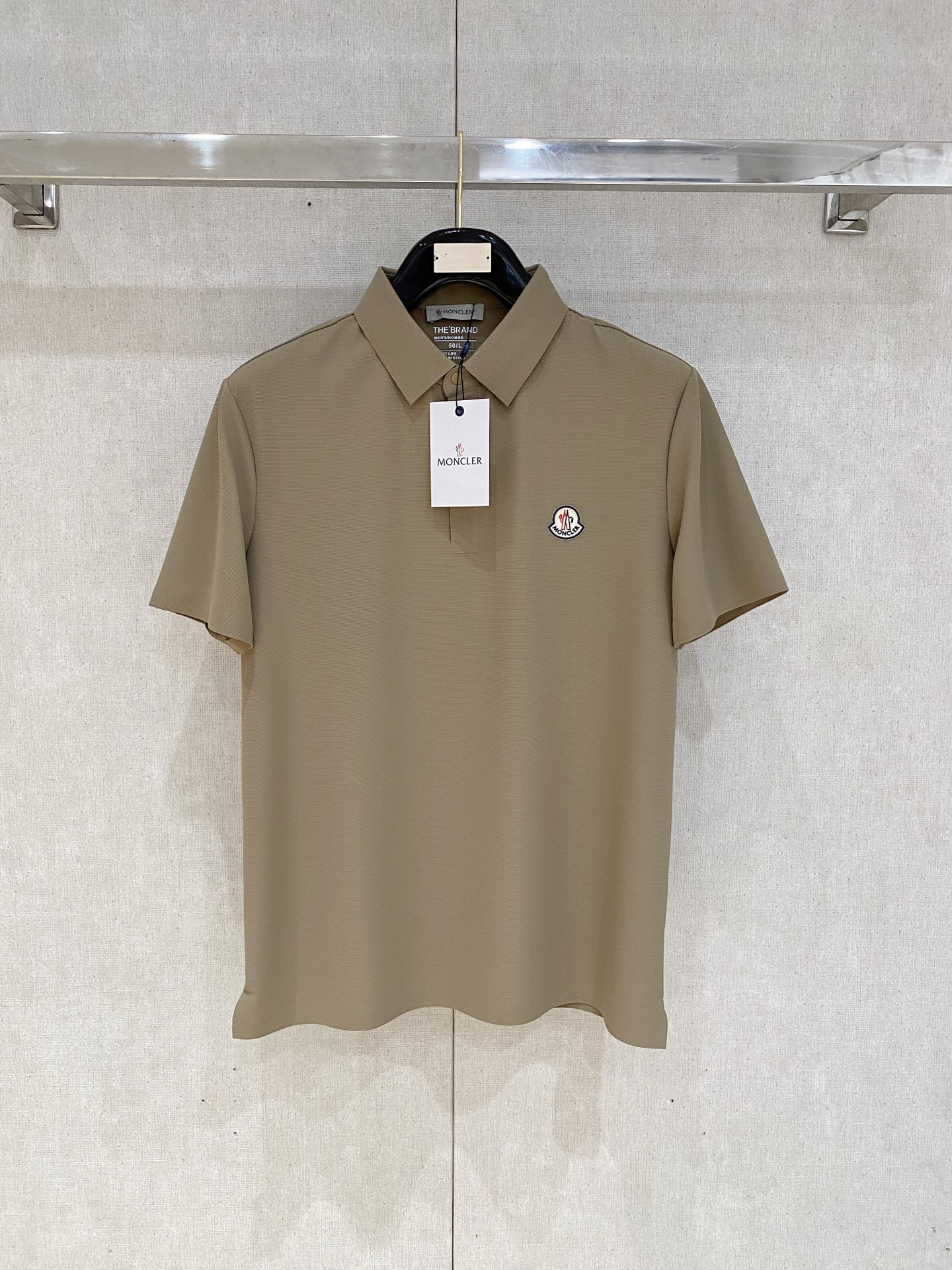 NO:148497,Moncle* 2025 new lapel short sleeve Jinmin waffle fabric Size M-3XL, christian louboutin, T-shirt, alexander wang19860909Moncle* 2025新款翻领短袖 锦氨华夫格面料 码数M-3XL,,christian louboutin,T-shirt,alexander wang,Men's clothing