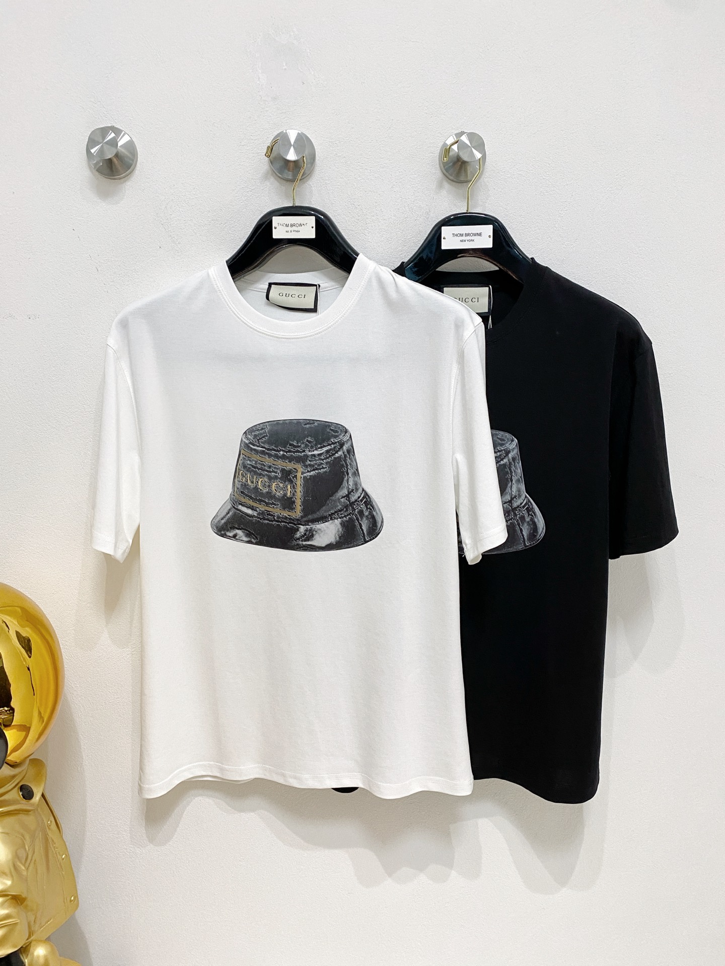 NO:441289,Gucci/Gucci New products in spring and summer are available in new year, complete three standards, mercerized cotton round neck short-sleeved T-shirt. Don’t need to introduce too much good products. Look at the details. Counter code M-XXXL 175/140 Suggestions, gucci, T-shirt, tees, t-shirt, alexander wang19860909Gucci/古奇 年春夏新品上新 三标齐全 丝光棉圆领短袖T恤 好货不用过多介绍 看细节 专柜码数M-XXXL 175/140建议L,,gucci,T-shirt,tees，t-shirt,alexander wang,Men's clothing