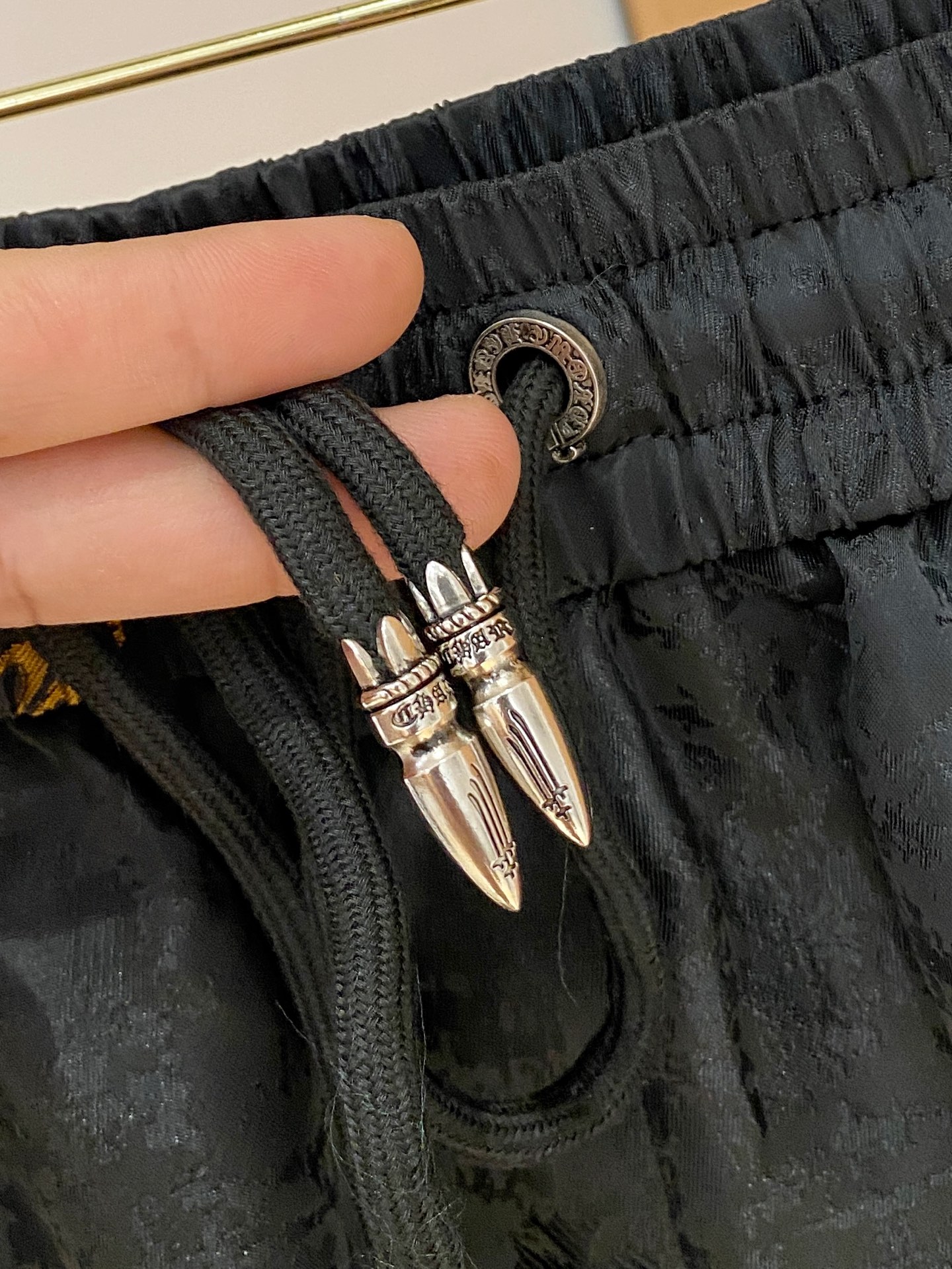 “Crocson High-Class Rectangular Shorts: Fashionable & Comfortable Outdoor Exercise Wear in Multiple Sizes” - 图片 6