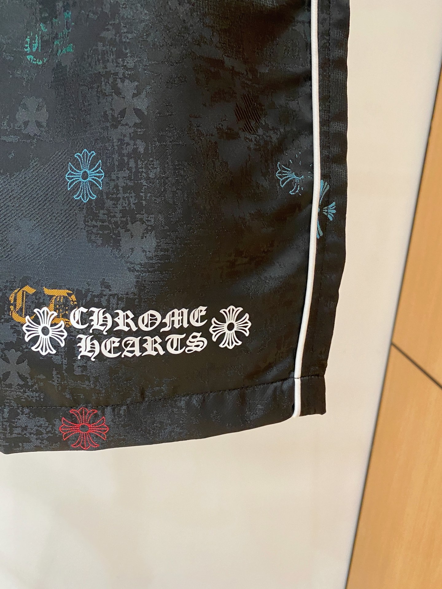 “Crocson High-Class Rectangular Shorts: Fashionable & Comfortable Outdoor Exercise Wear in Multiple Sizes” - 图片 7