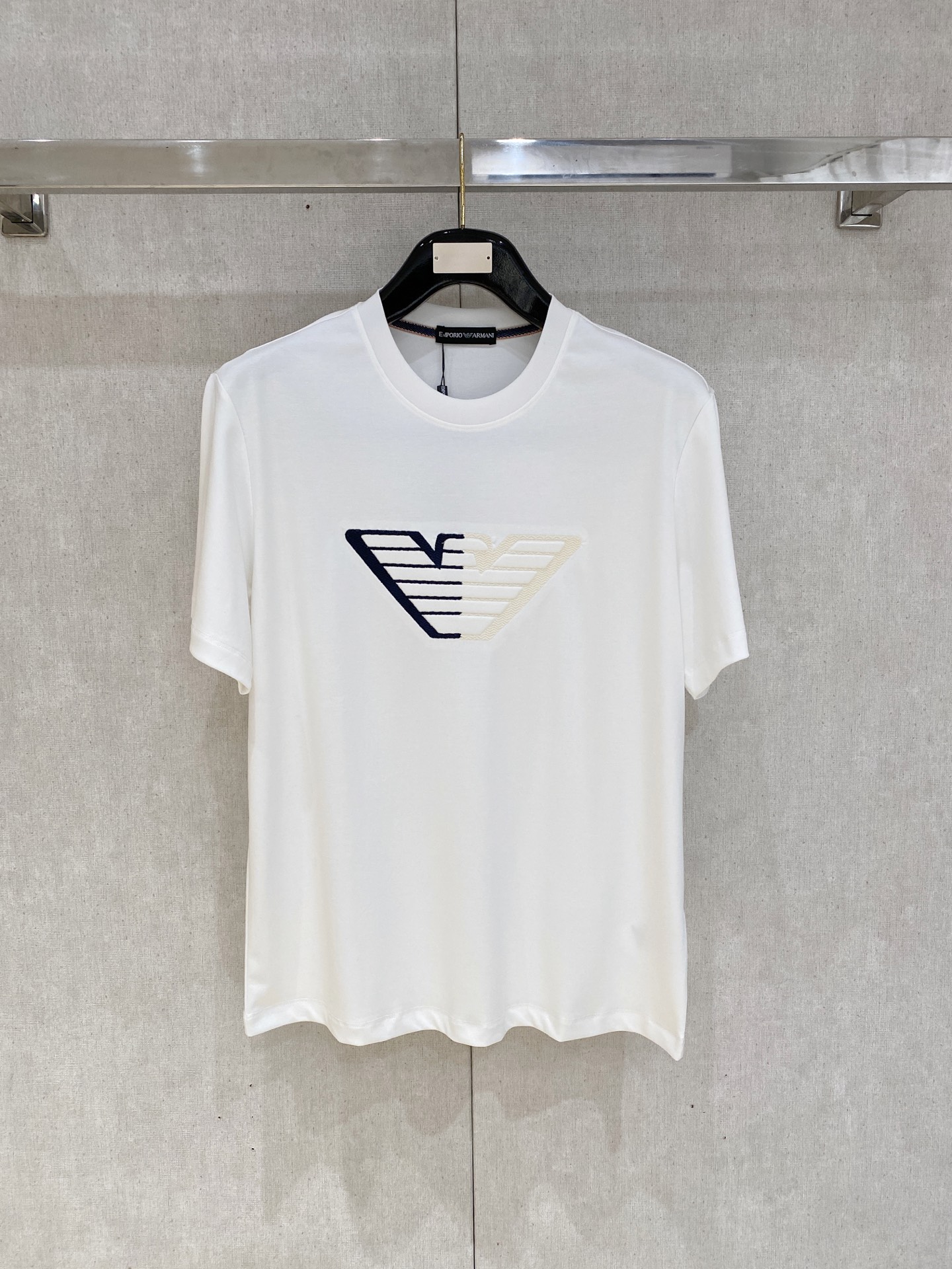 NO:146845,Arman* Summer new liquid ammonia cotton short sleeve size M-3XL, Armani, T-shirt, alexander wang19860909Arman*夏季新款液氨棉短袖 码数M-3XL,,armani,T-shirt,alexander wang,Men's clothing