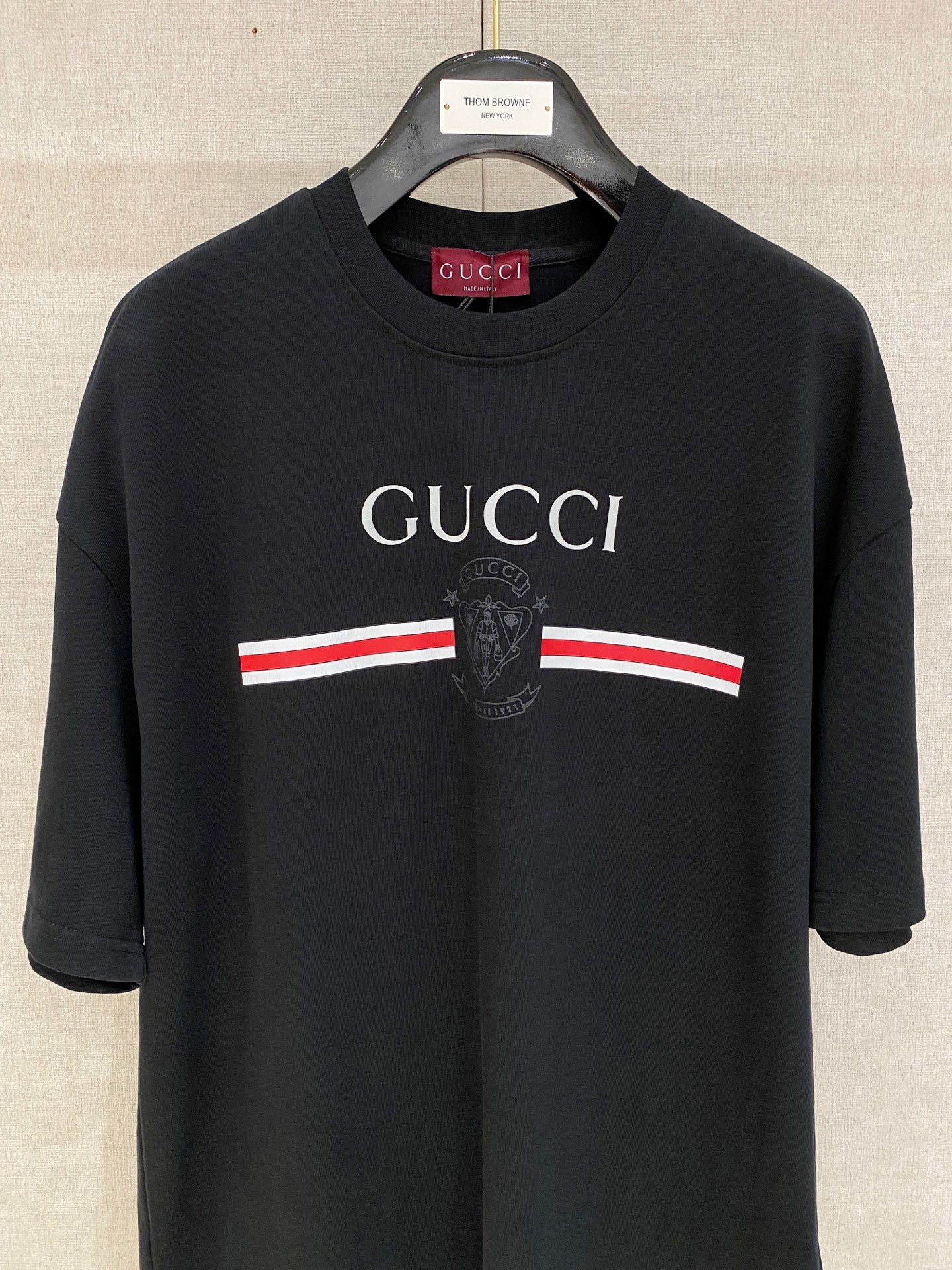 GUCCI 古奇 ⚠️ 大爆款
2025春夏新款首发专柜最新款短袖圆领T恤 高端订制 设计前卫时尚!品