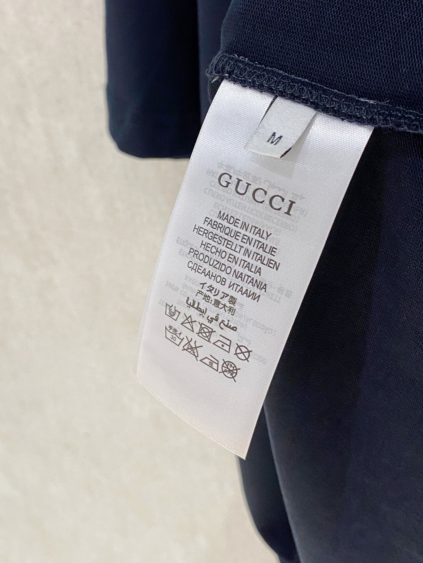 GUCCI 古奇 ⚠️ 大爆款
2025春夏新款首发专柜最新款短袖圆领T恤 高端订制 设计前卫时尚!品