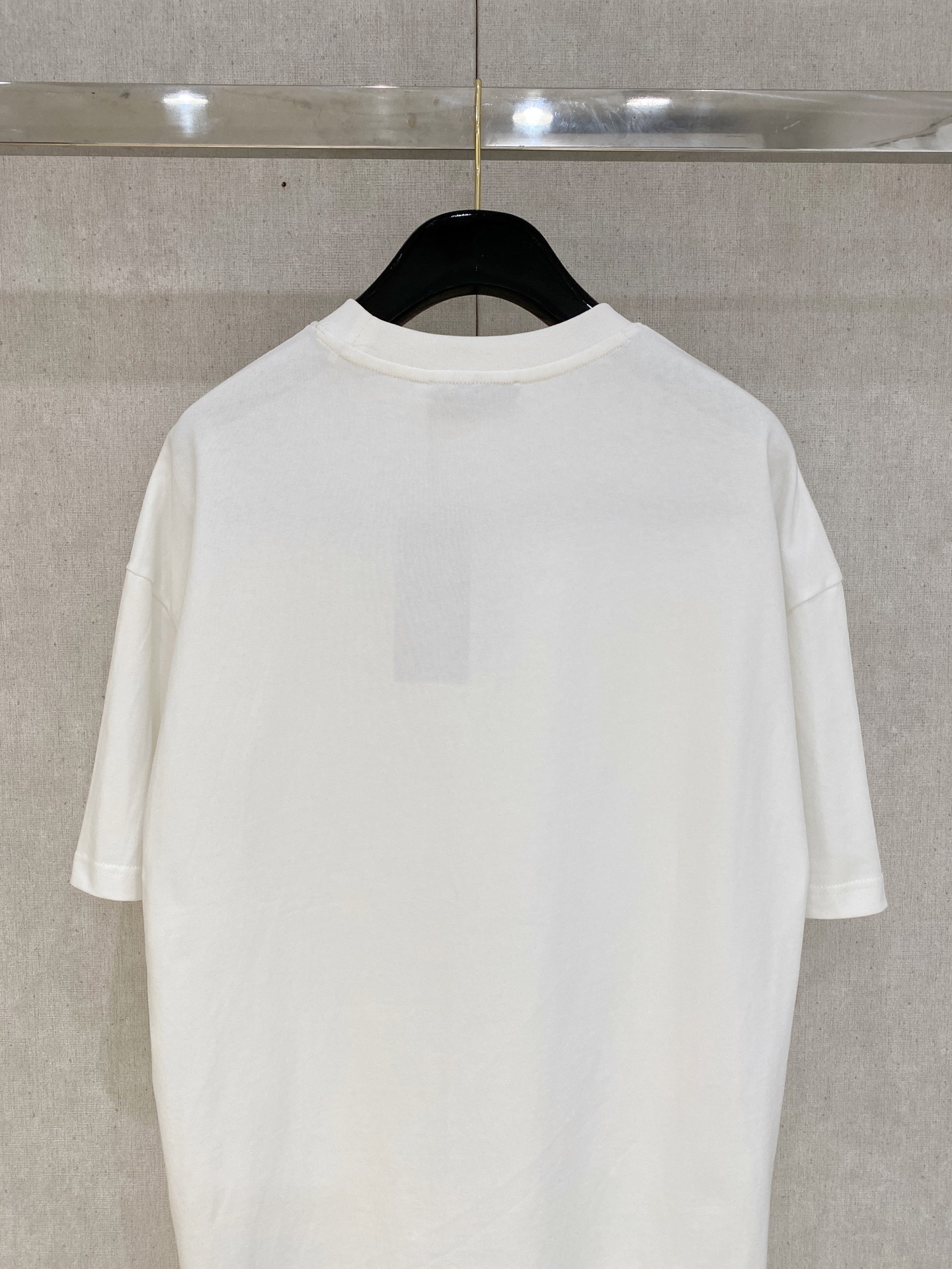 𝐁𝐚𝐥𝐞𝐧𝐜𝐢𝐚𝐠𝐚 巴黎世家 2025SS早春新品
走秀款印花棉质圆领短袖 T恤,定制高支纯棉面料