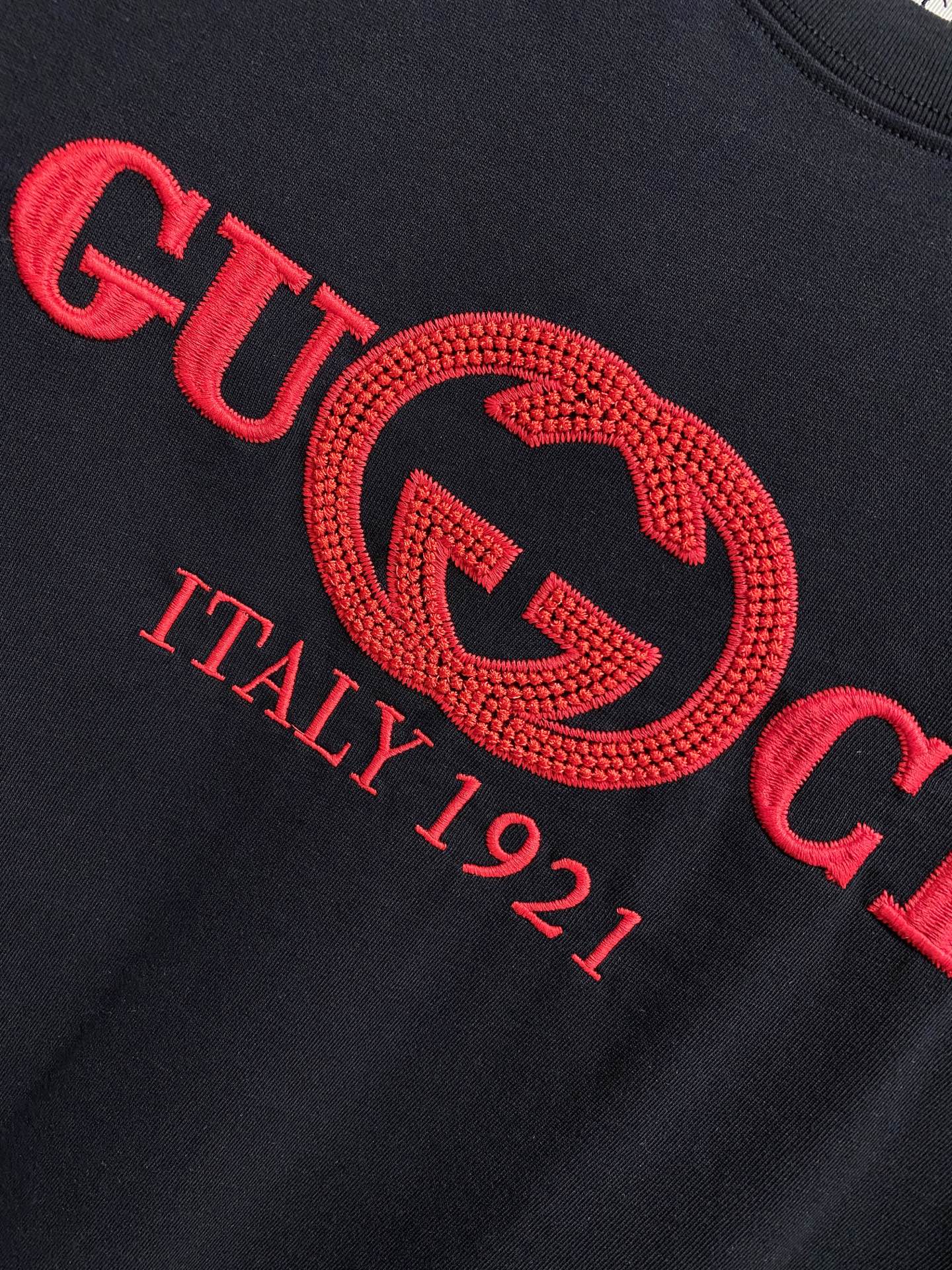Gucci  T恤服装,gucci 4