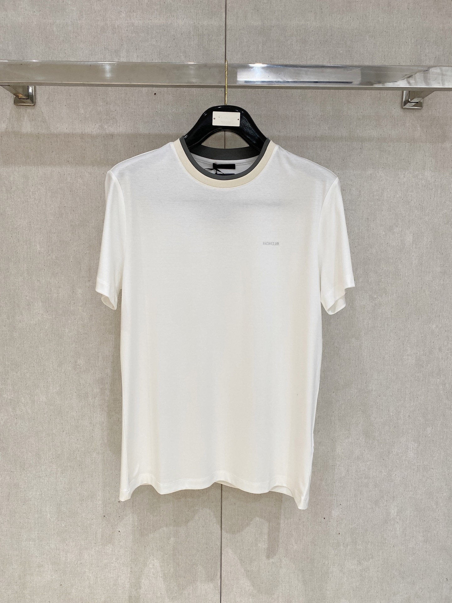 NO:160361,Moncle* 2025ss new short-sleeved size M-3XL, christian louboutin, T-shirt, alexander wang19860909Moncle* 2025ss新款短袖 码数M-3XL,,christian louboutin,T-shirt,alexander wang,Men's clothing