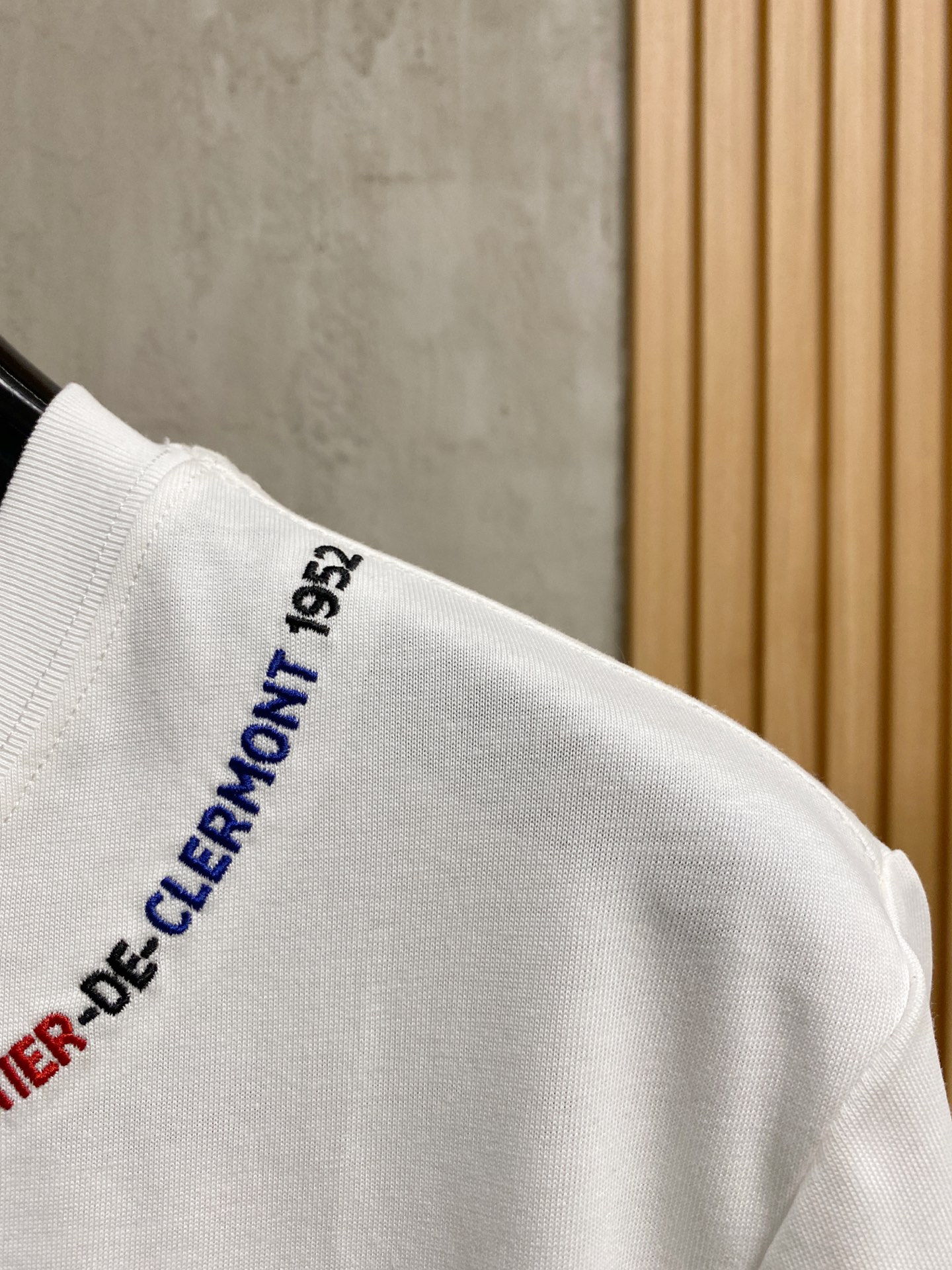 Moncler  T恤moncler,服装 3