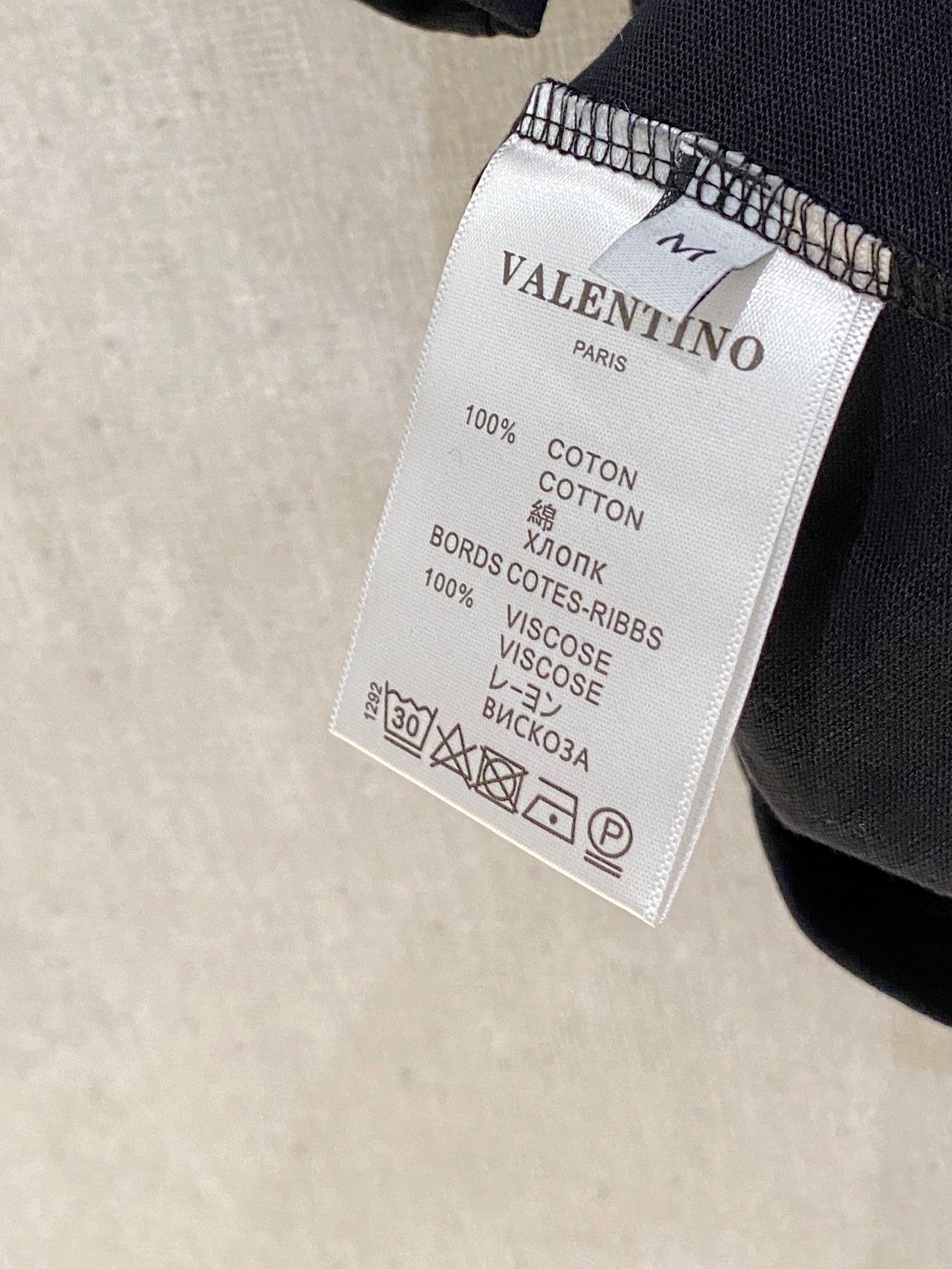 🌾退换# 华伦天*valentino 春夏新款首发专柜最新款短袖圆领T恤 手绘工艺 高端订制 设计前卫时