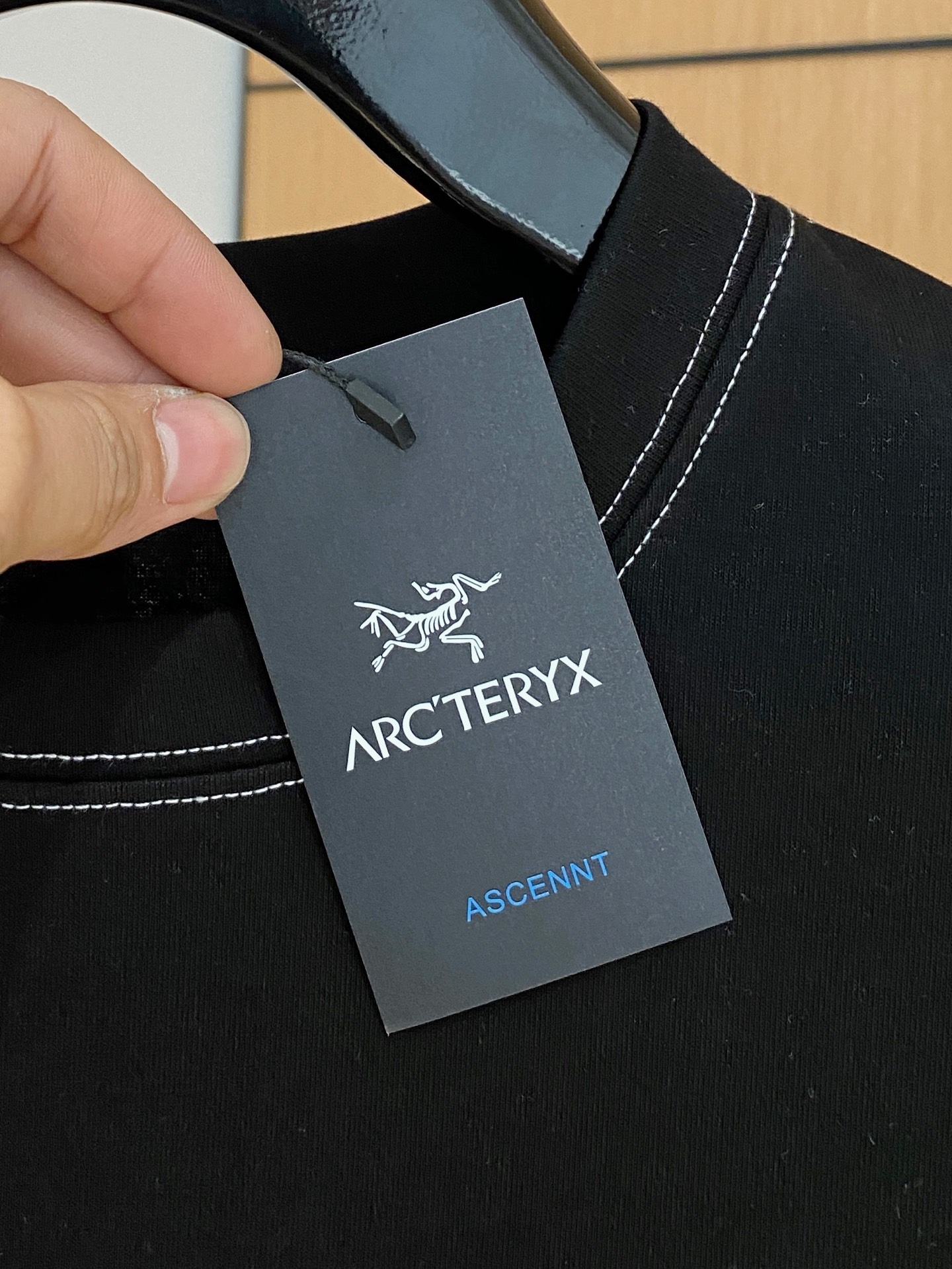 Arc'teryx  休闲套装服装,男 3