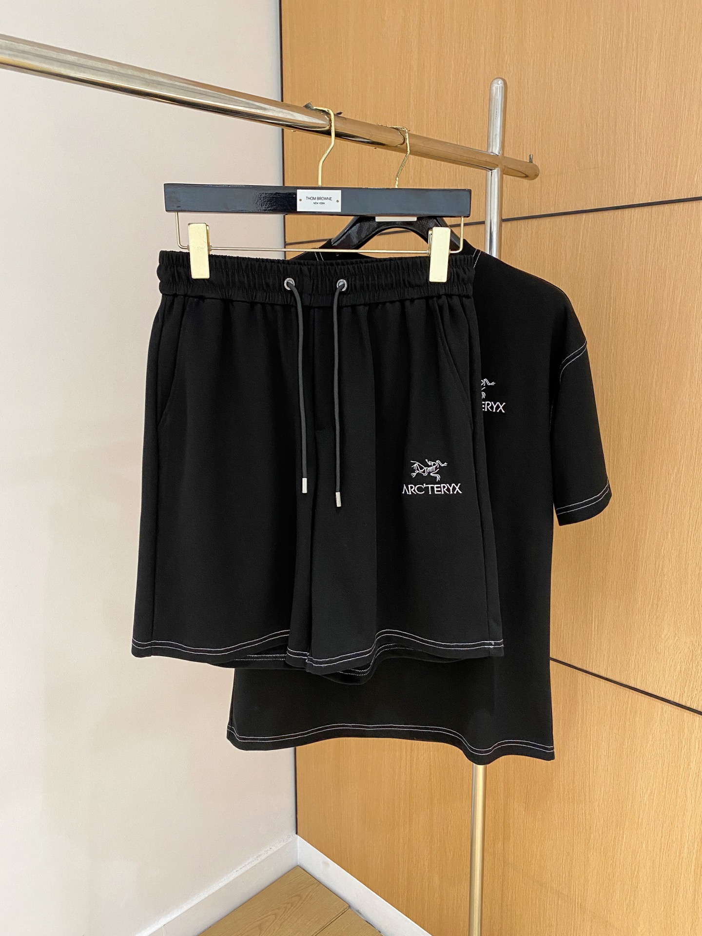 Arc'teryx  休闲套装服装,男 5