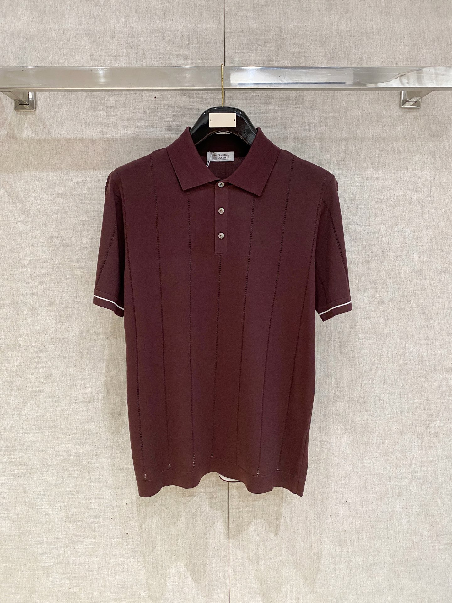 NO:414031,The counter official website will be released simultaneously! All accessories are customized for original products, and the trading company's genuine product orders. High-end custom imported fabrics are extracted from natural plant fibers. They are thinner than ordinary cotton fabrics. They feel soft and comfortable to wear. They are not easy to irritate the skin. The fabric is hygroscopic and breathable. Size: 48-56,,alexander wang19860909专柜官网同步发售！辅料全部原版定制出品,贸易公司真品订单.高级定制进口面料,以天然植物纖維提炼出来,比一般棉织物轻薄 手感柔软,穿着舒适 完全不易有刺激皮肤 面料吸湿性、透气性良好 尺码: 48-56,,alexander wang,Men's clothing