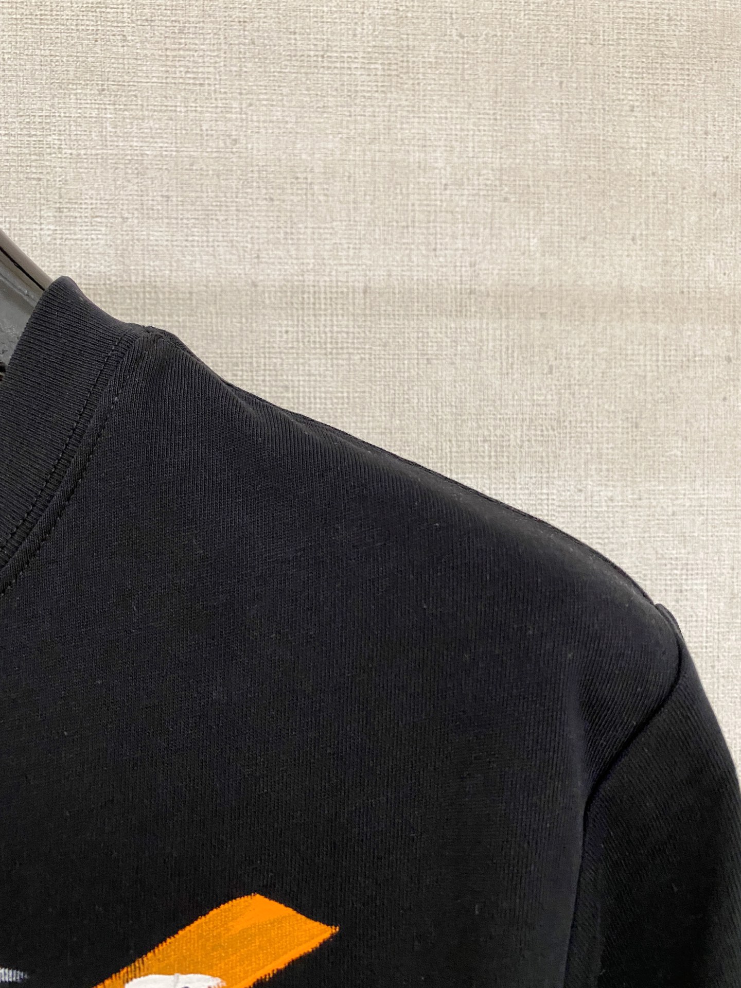 🌾退换# 路易威*LV 春夏新款首发专柜最新款短袖圆领T恤 手绘工艺 高端订制 设计前卫时尚！品牌log