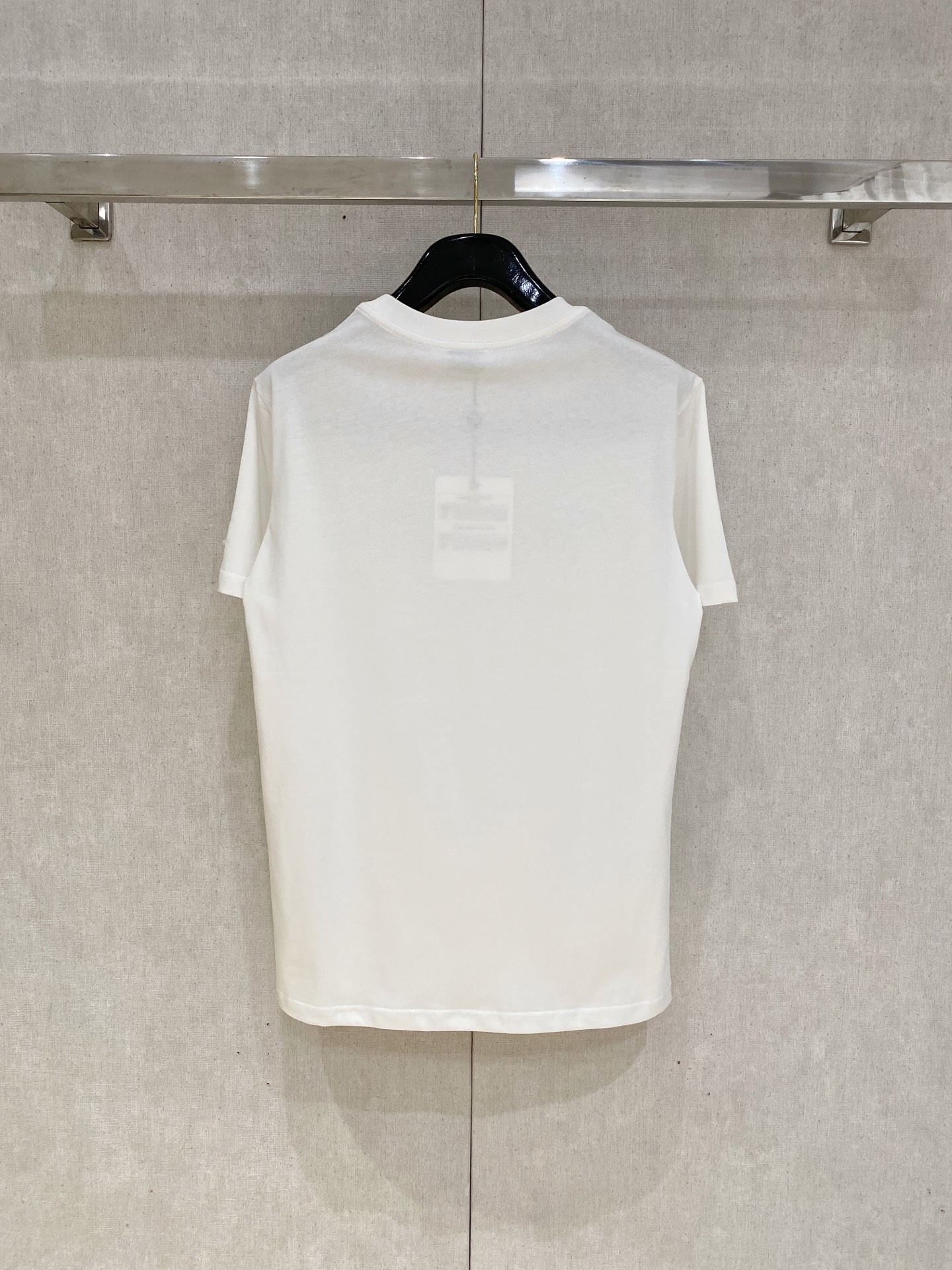 🌾退换# 蒙*Moncler 春夏新款首发专柜最新款短袖圆领T恤 高端订制 设计前卫时尚！品牌logo重