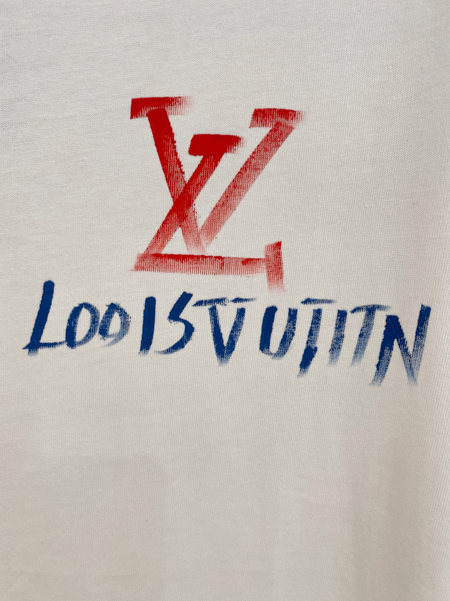 🌾退换# 路易威*LV 春夏新款首发专柜最新款短袖圆领T恤 手绘工艺 高端订制 设计前卫时尚！品牌log